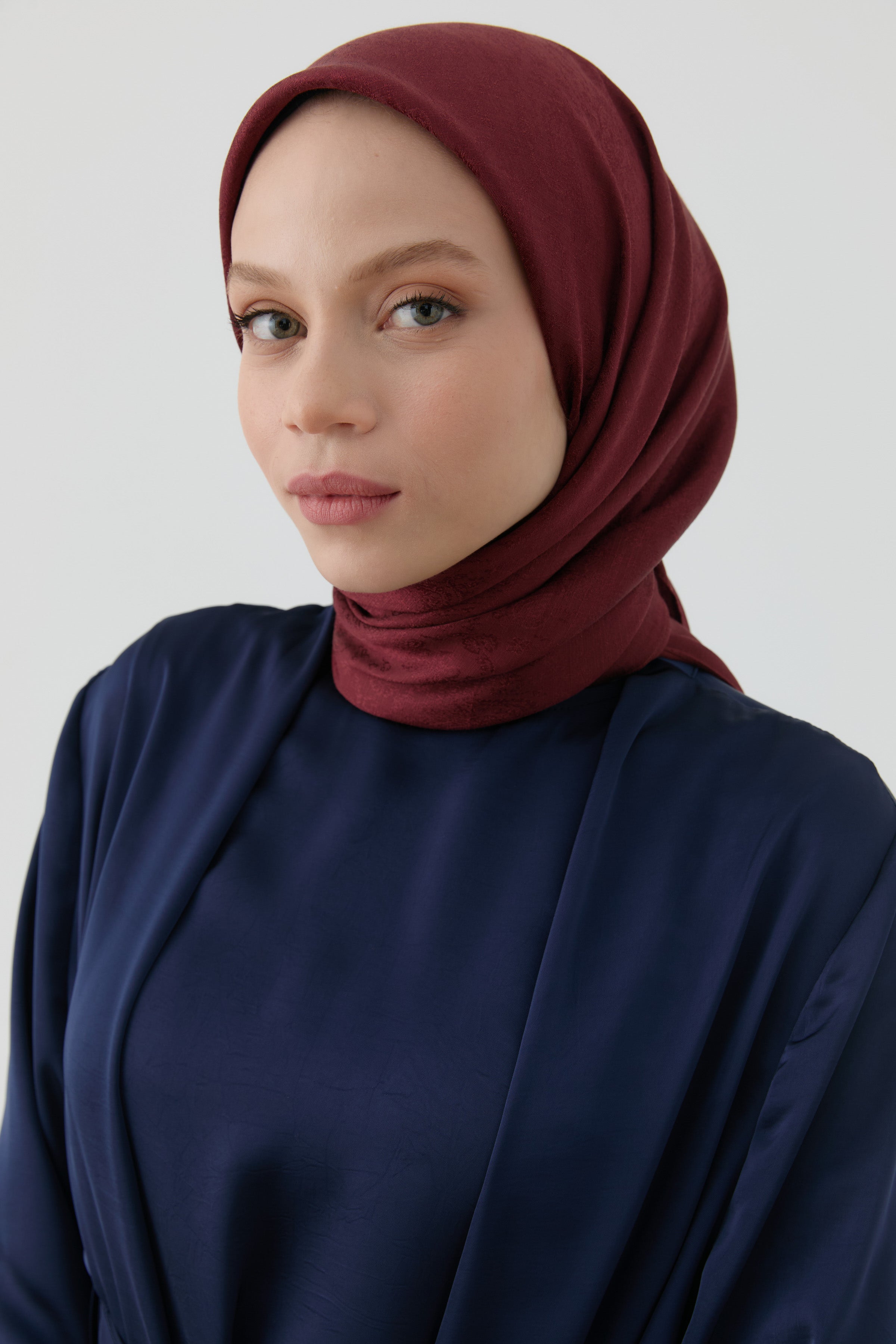 Etnik Şal Desenli Naturel Eşarp - Bordo TUGBA