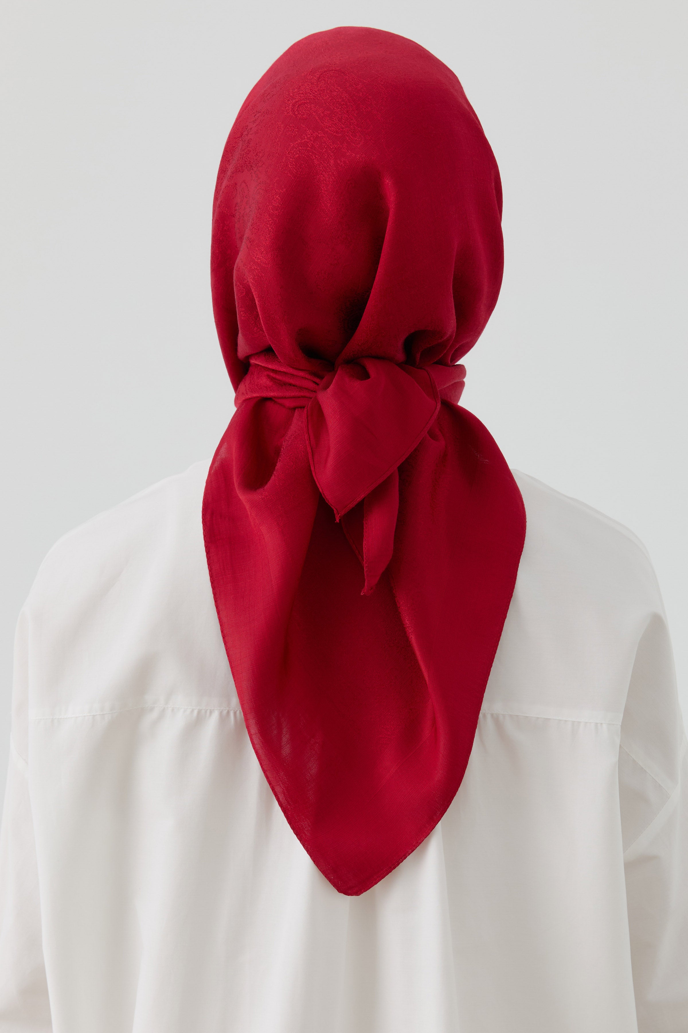 Etnik Şal Desenli Naturel Eşarp - Kırmızı TUGBA