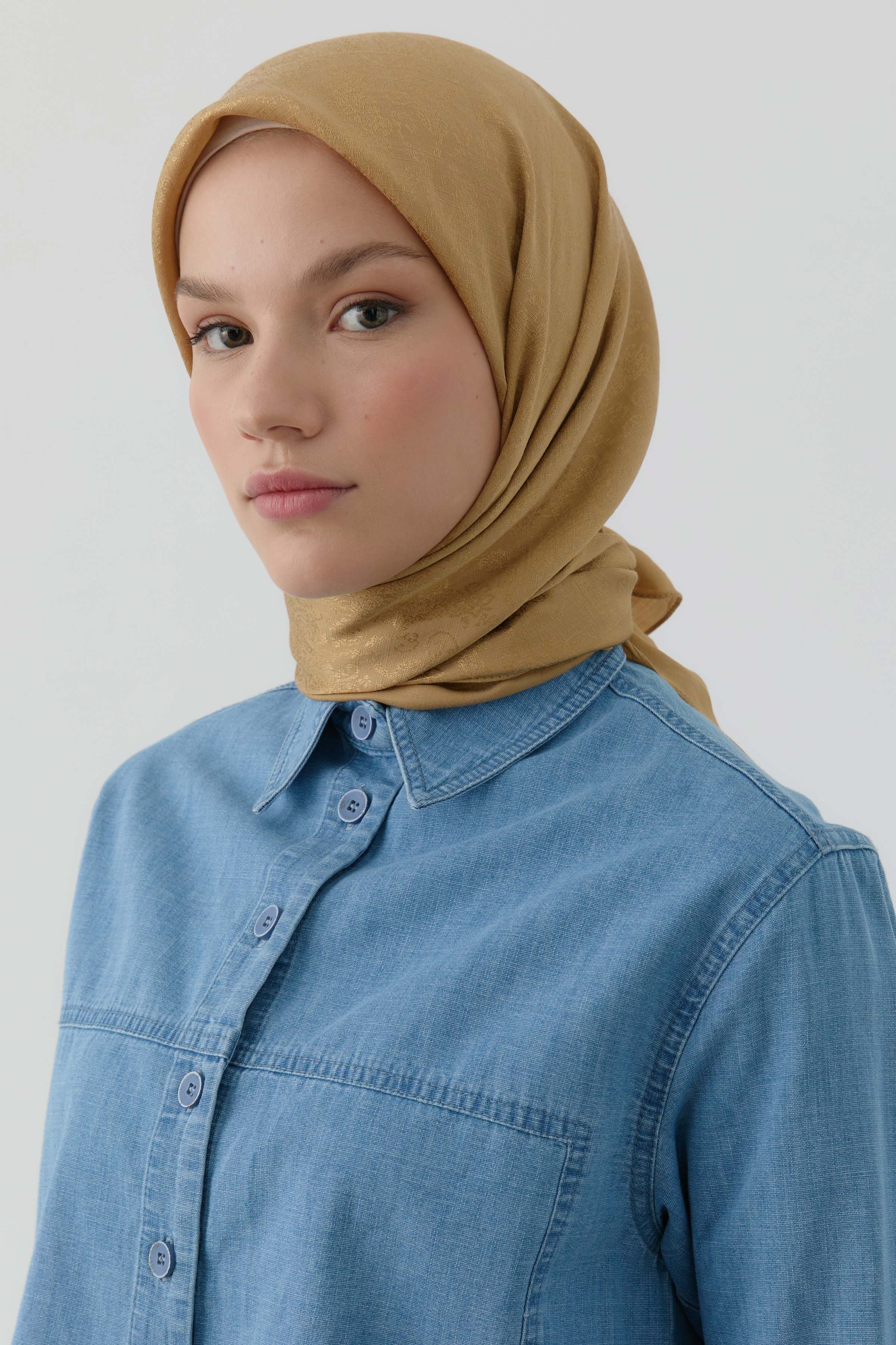 Etnik Şal Desenli Naturel Eşarp - Safran TUGBA