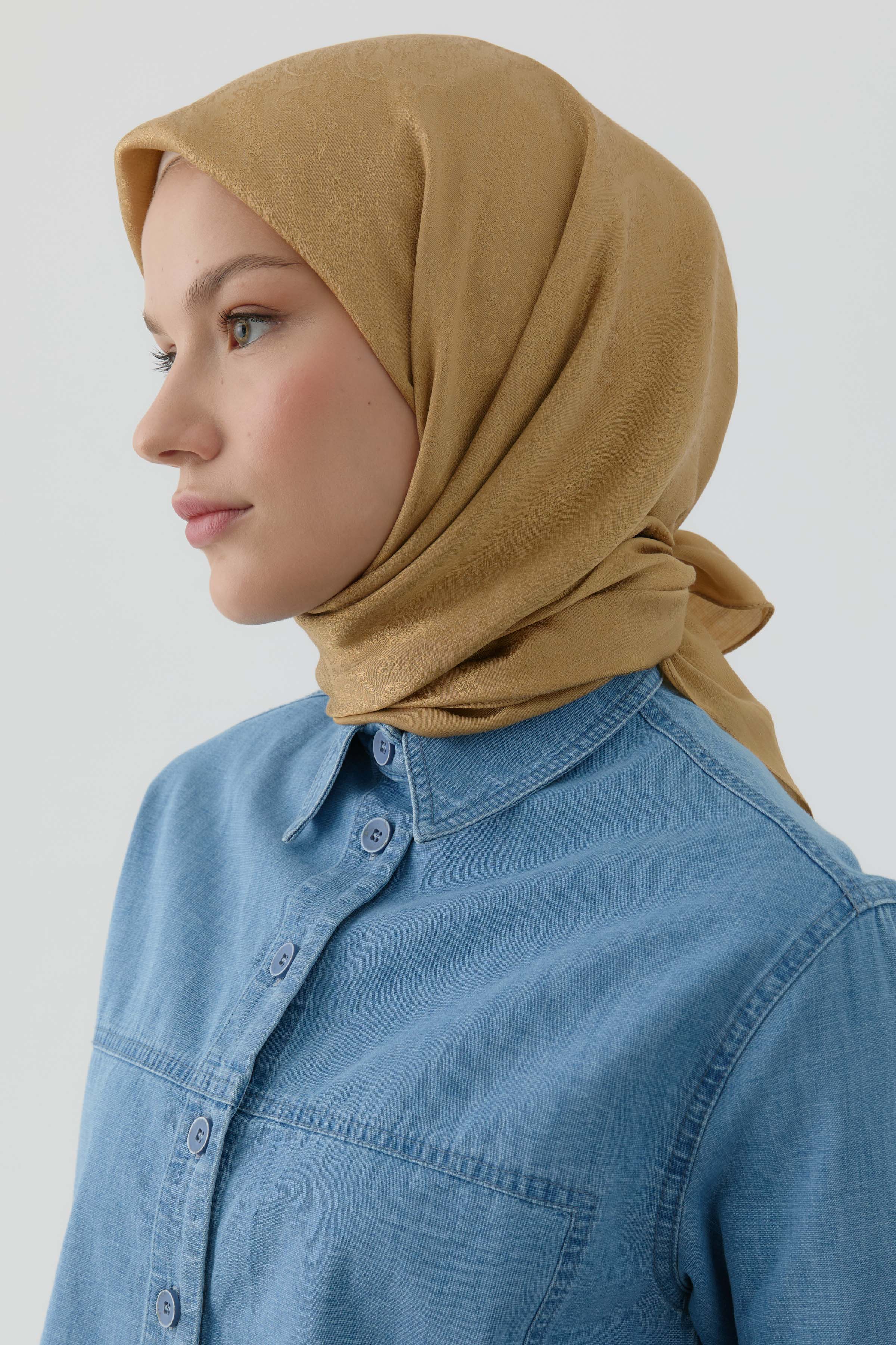 Etnik Şal Desenli Naturel Eşarp - Safran TUGBA