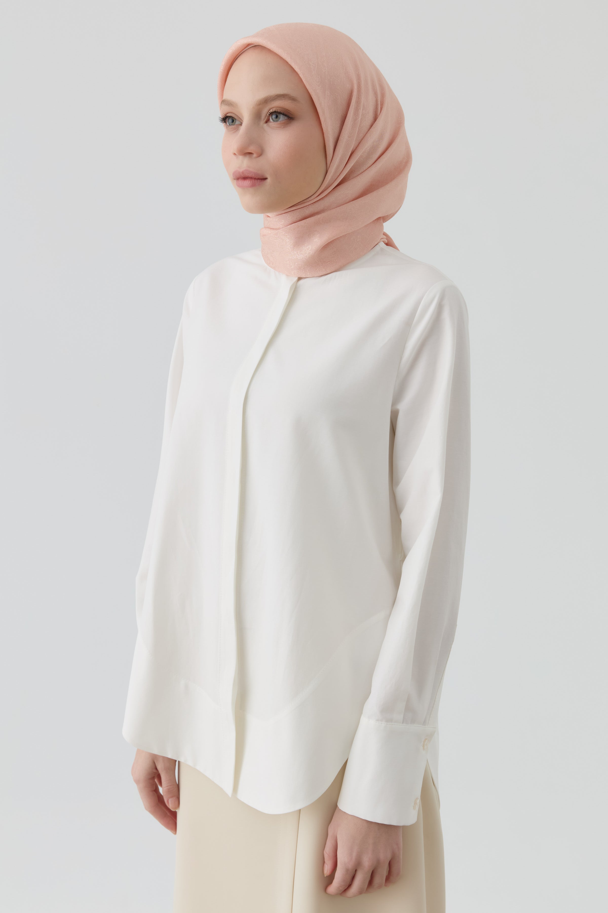 Etnik Şal Desenli Naturel Eşarp - Somon TUGBA