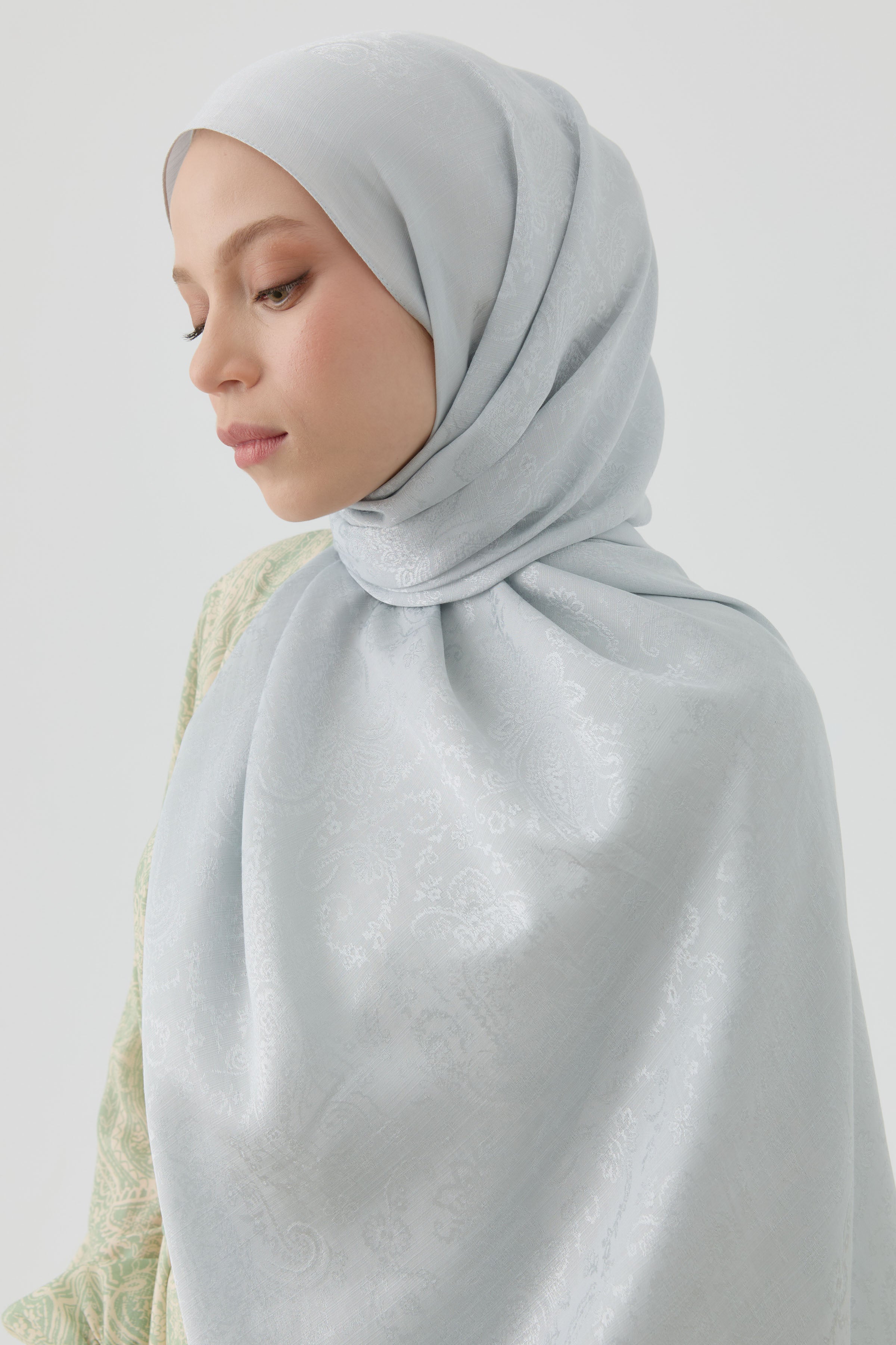 Etnik Şal Desenli Nida Naturel Şal - Gümüş TUGBA