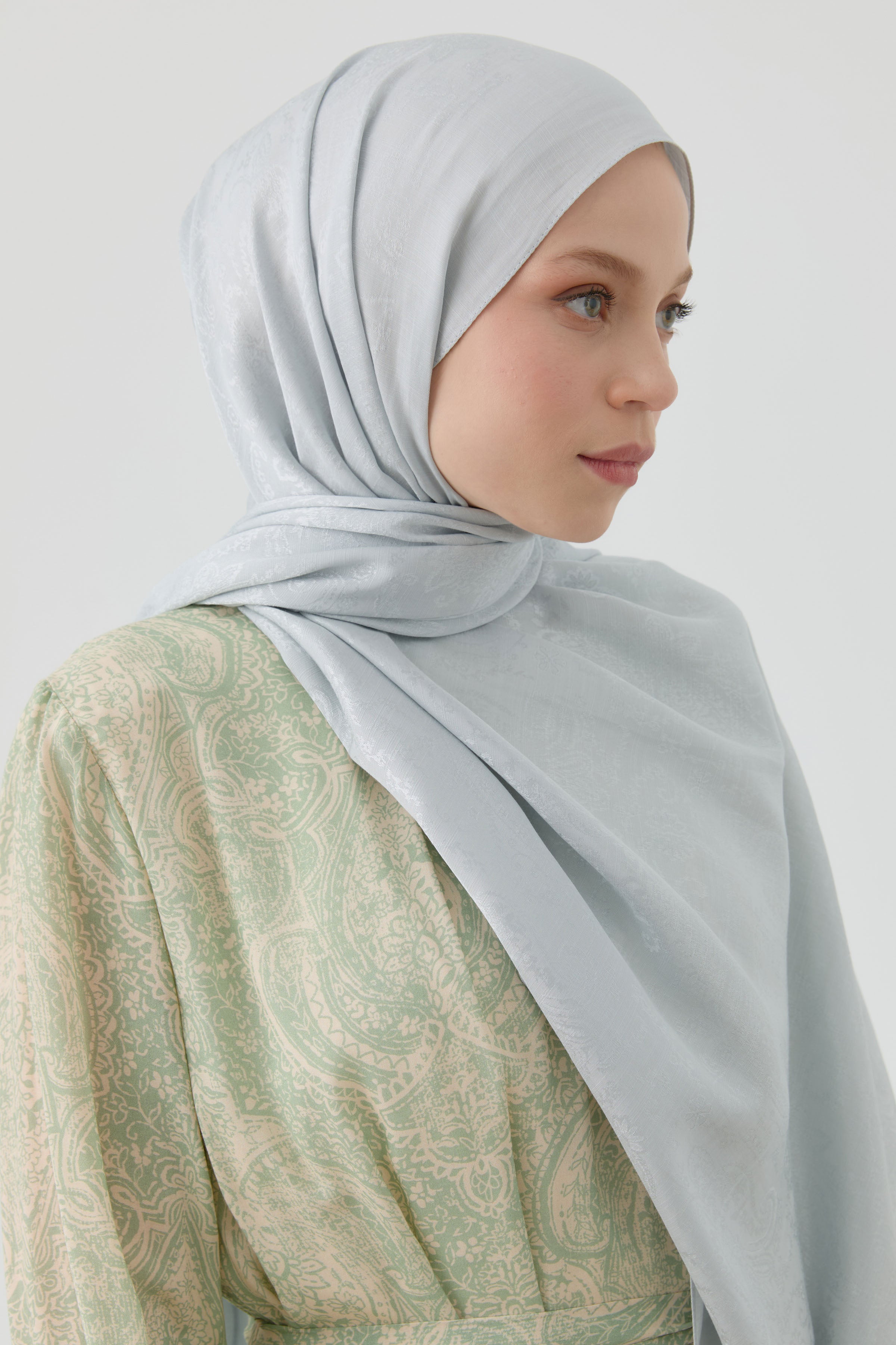 Etnik Şal Desenli Nida Naturel Şal - Gümüş TUGBA