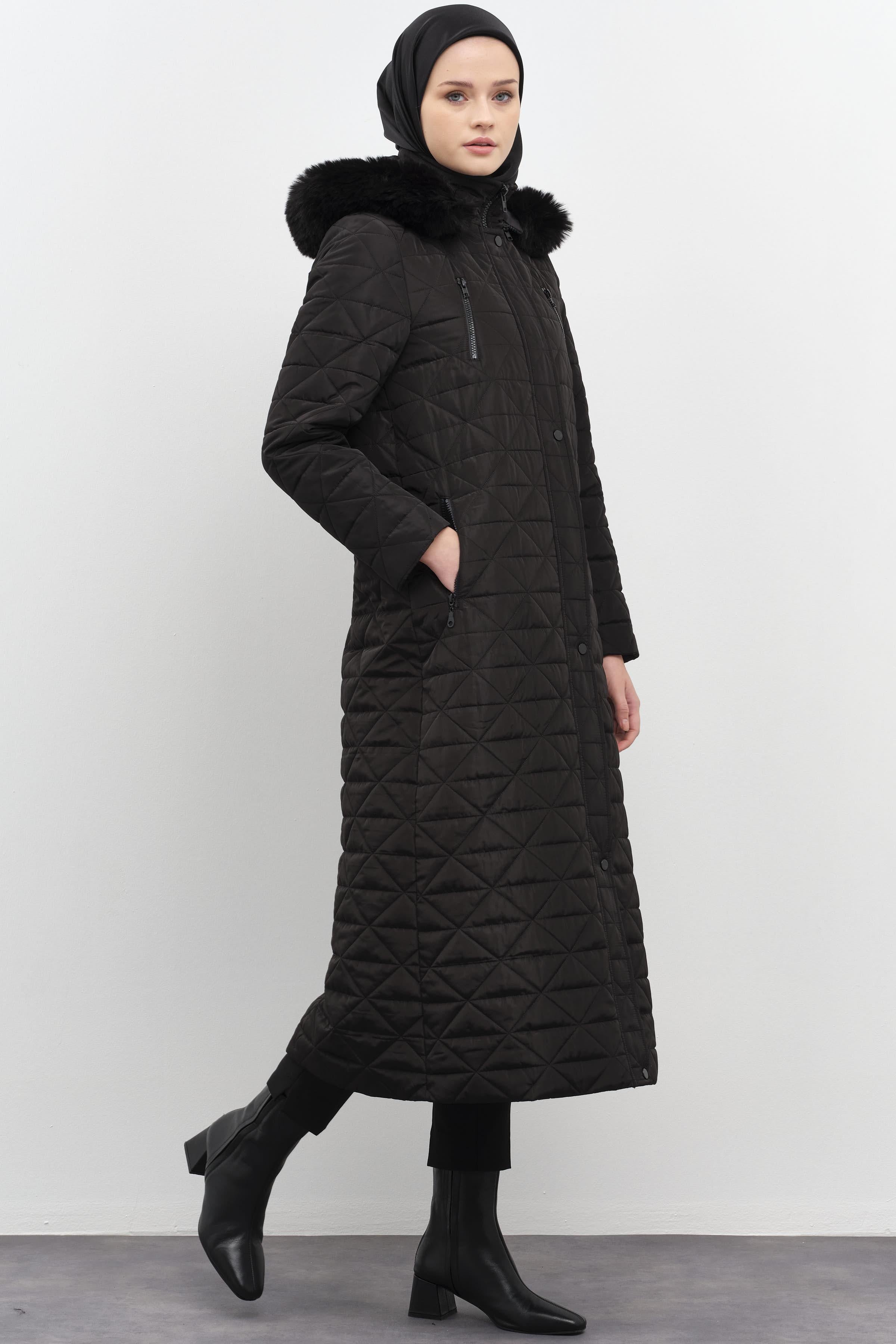 Fermuar Cep Detaylı Kapüşonlu Kapitone Manto - Siyah TUGBA