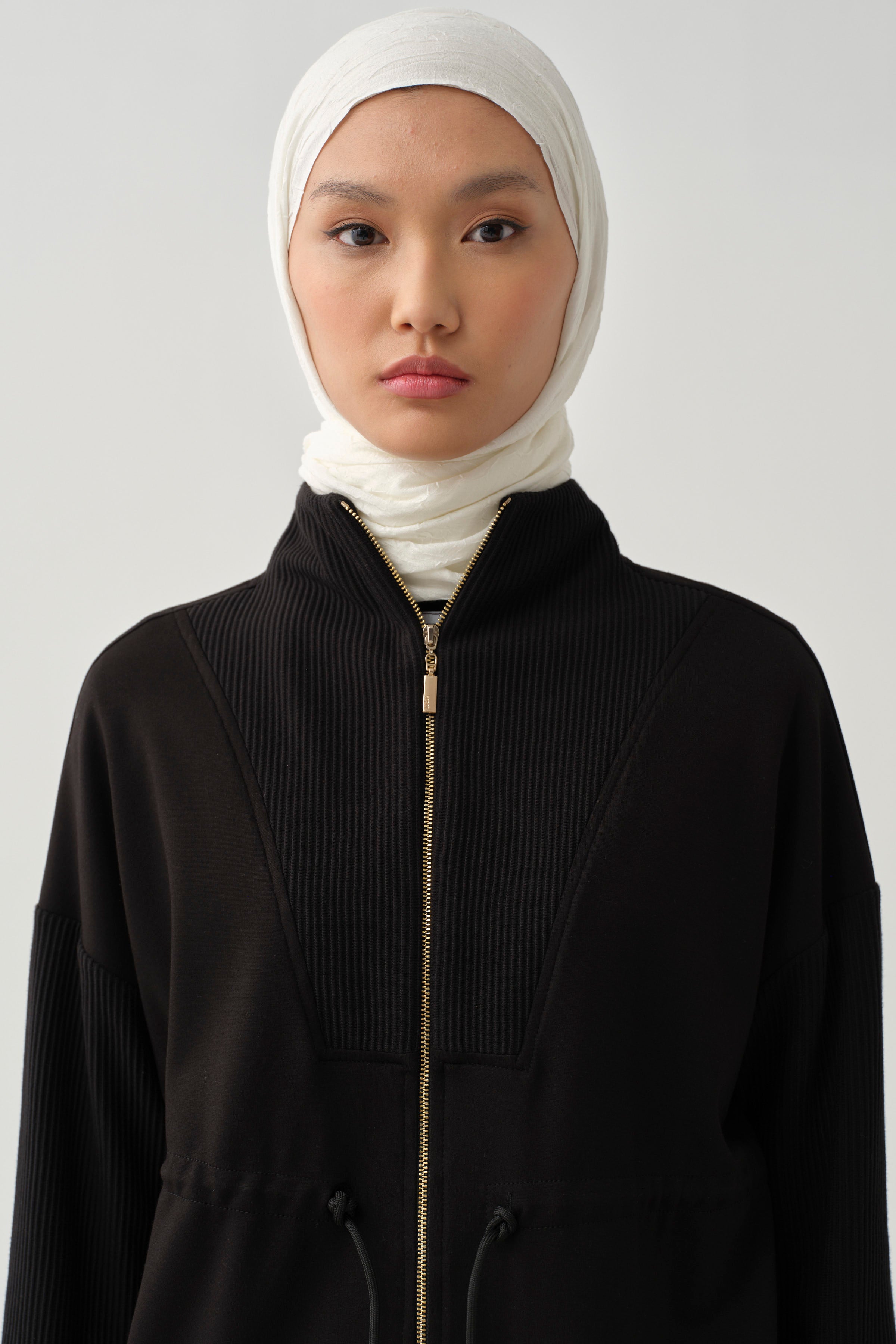 Fermuar Kapamalı Garnili Sweat - Siyah TUGBA