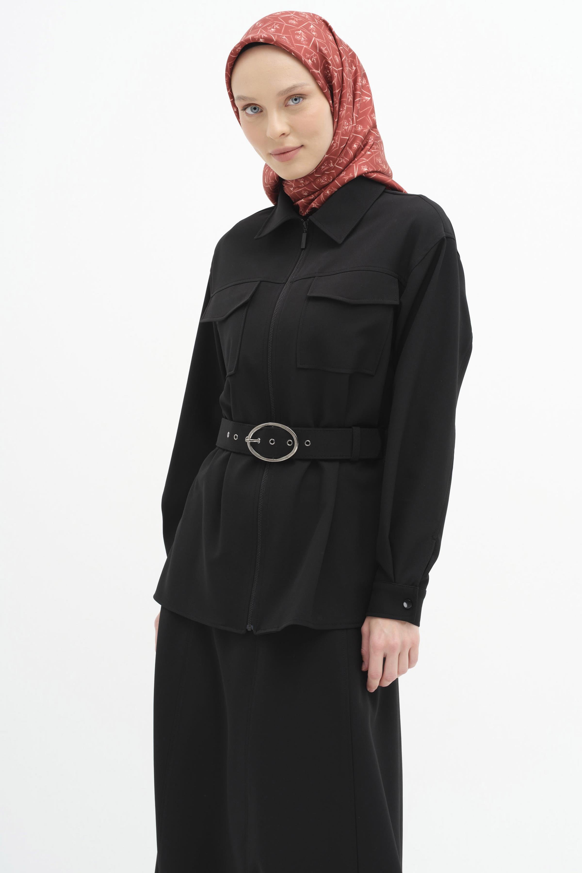 Fermuar Kapamalı Kemerli Ceket - Siyah TUGBA