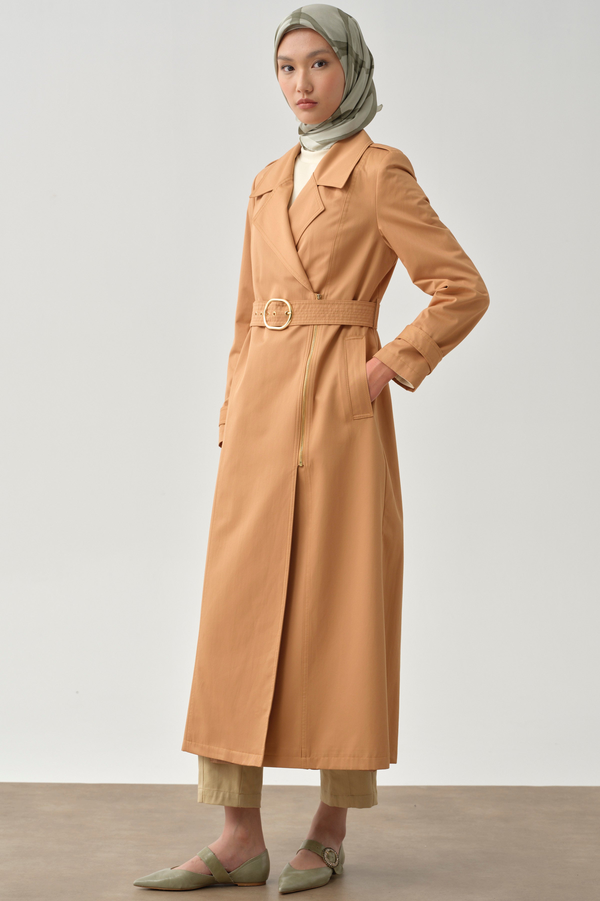 Fermuar Kapamalı Kemerli Trençkot - Camel TUGBA