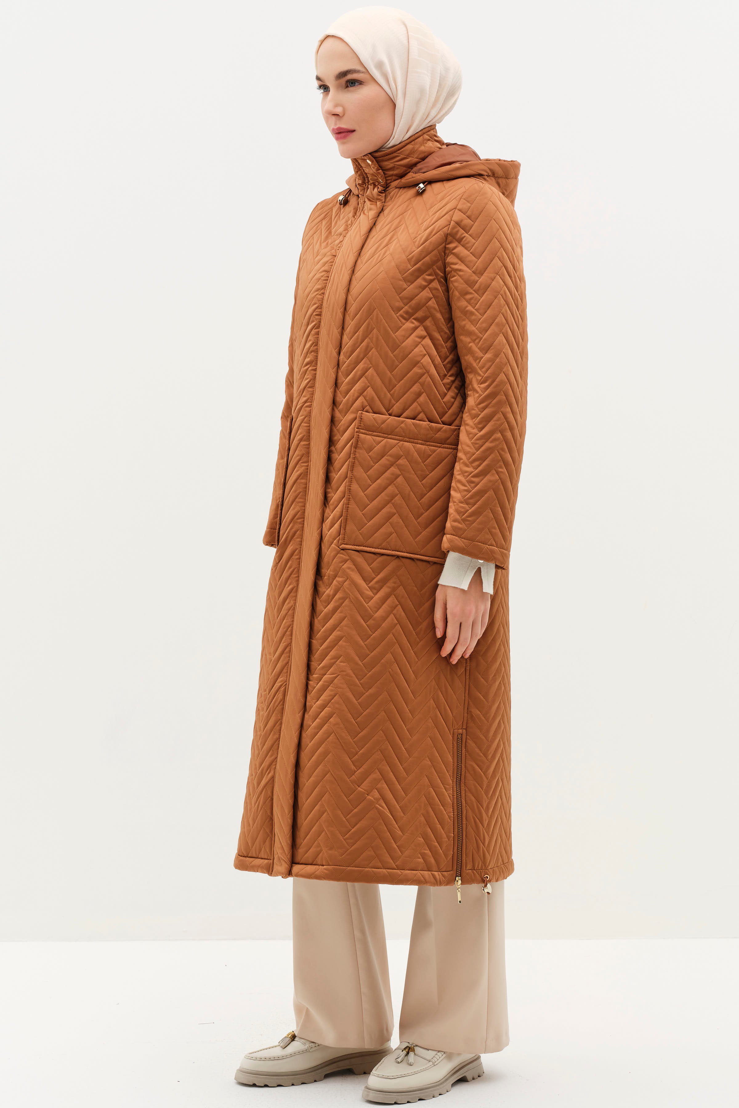 Fermuar Yırtmaçlı Kapitone Kaban - Taba TUĞBA