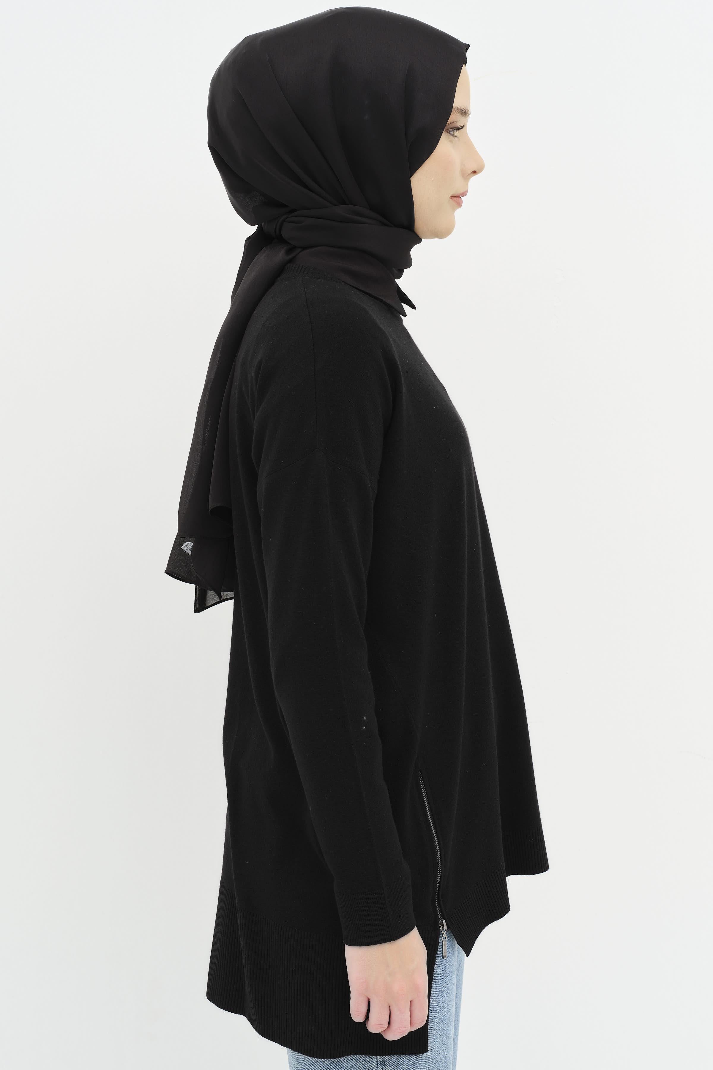 Fermuarlı Yırtmaç Detaylı Simli Tunik - Siyah TUGBA