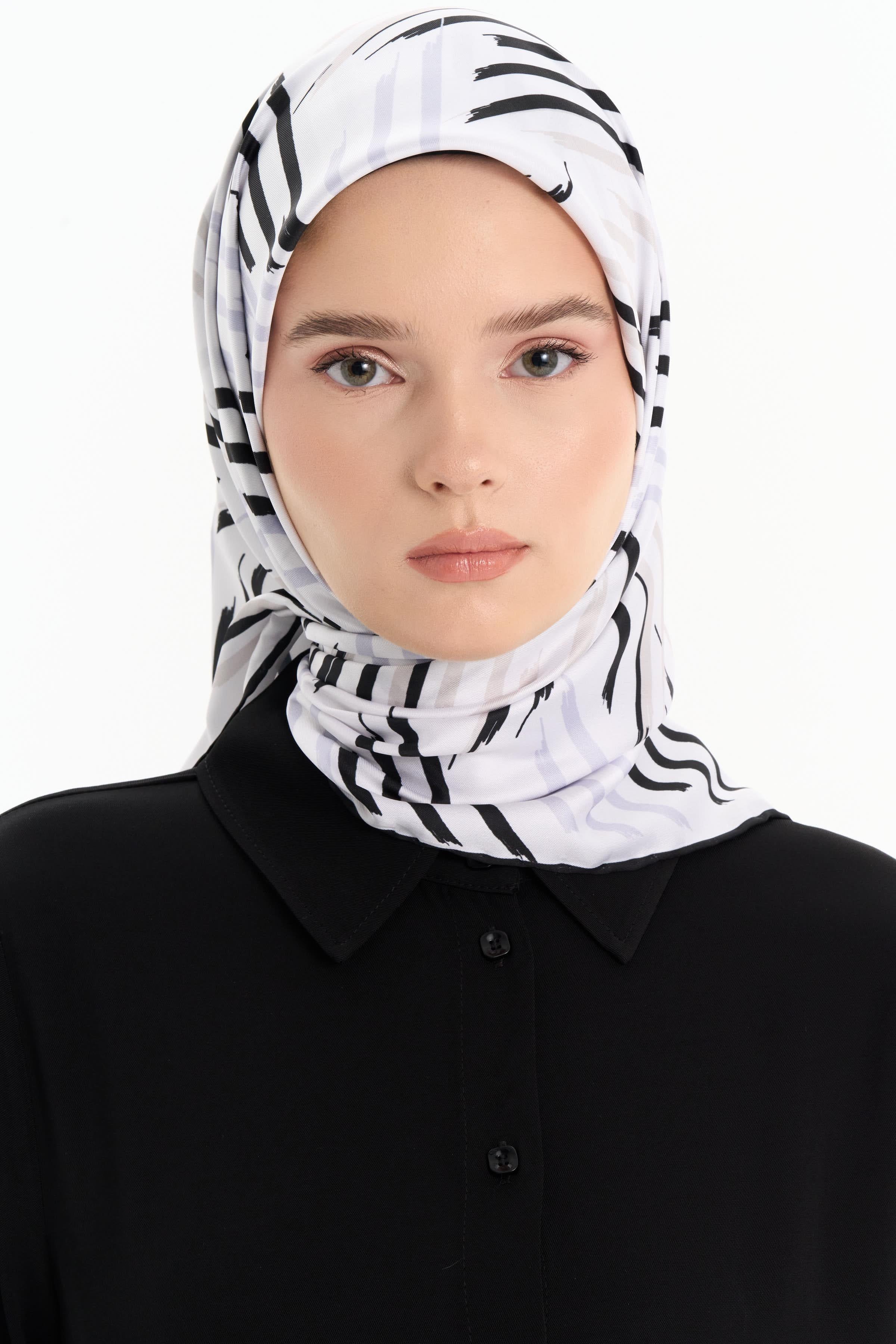 Fırça Desenli Stil Eşarp - Ekru TUGBA