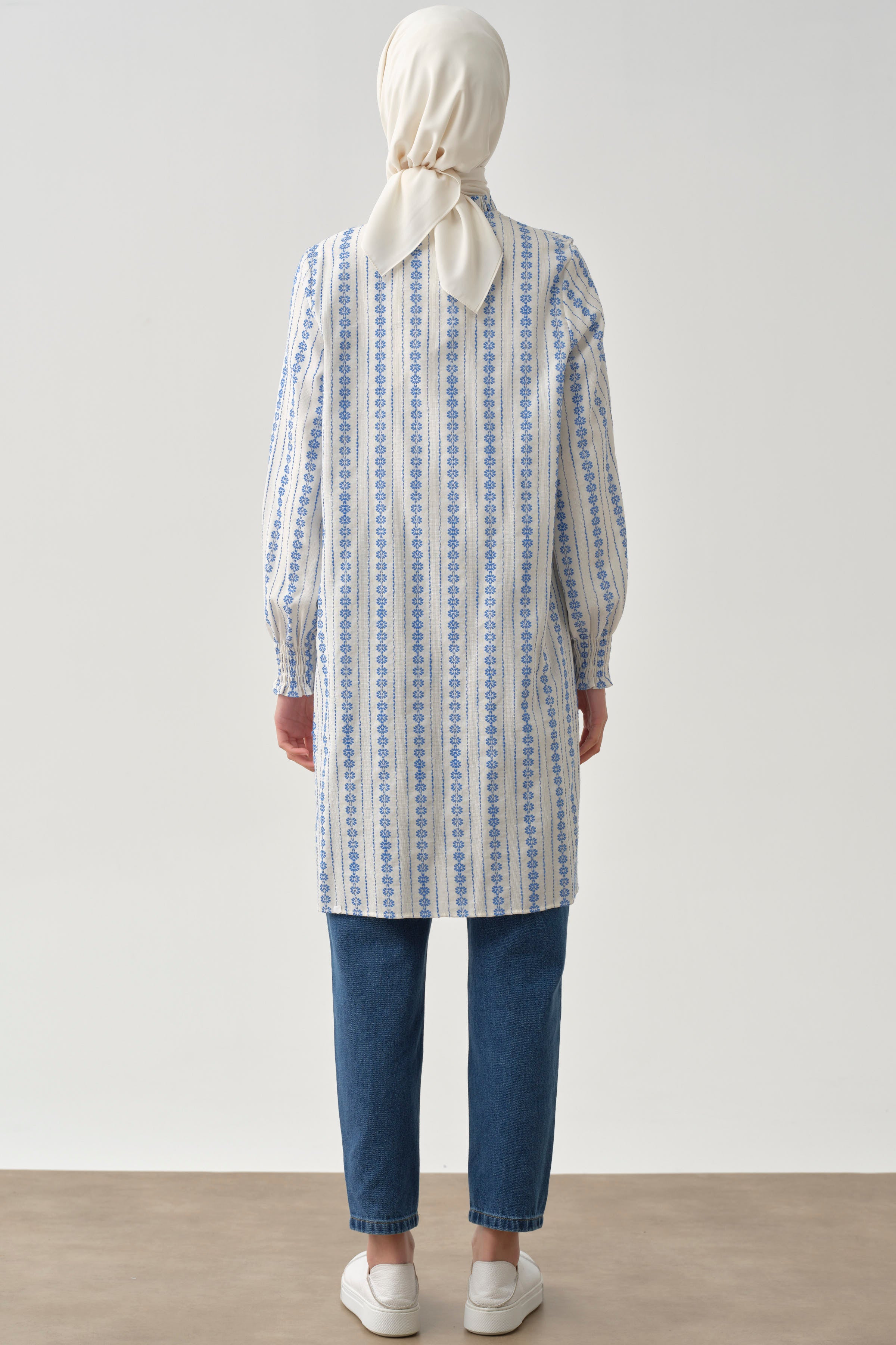 Fırfır Detaylı Bileği Lastikli Tunik - Saks TUGBA