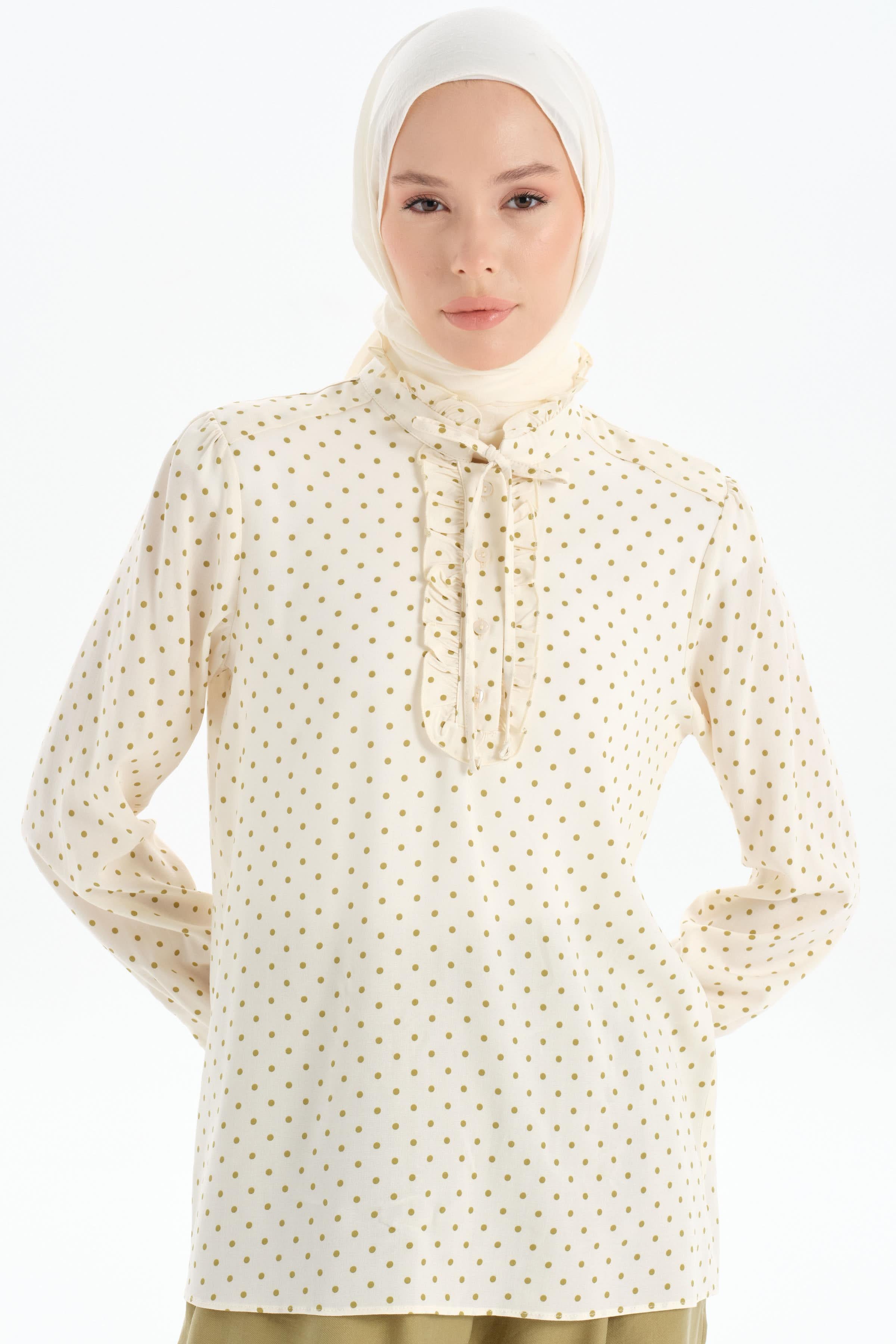 Fırfır Detaylı Puantiyeli Bluz - Ekru TUĞBA