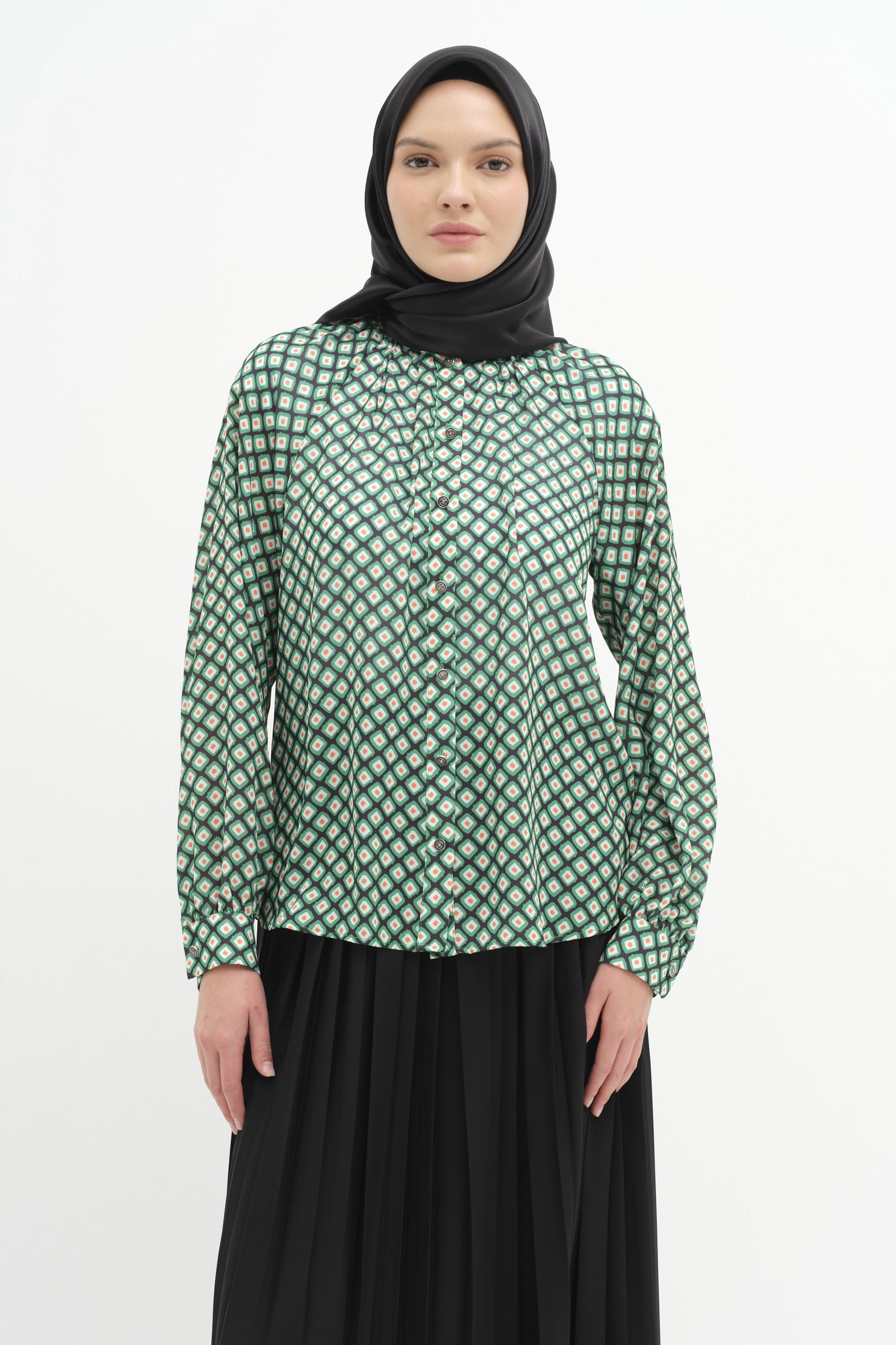 Fırfır Yakalı Büzgülü Desenli Gömlek - Yeşil TUGBA