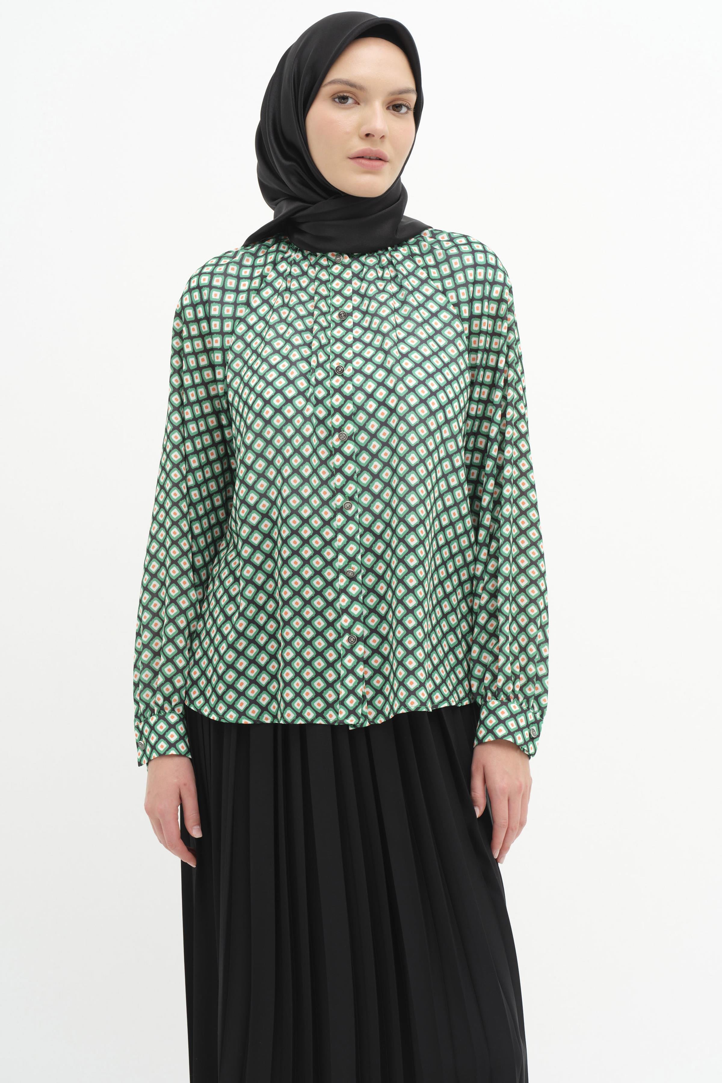 Fırfır Yakalı Büzgülü Desenli Gömlek - Yeşil TUGBA