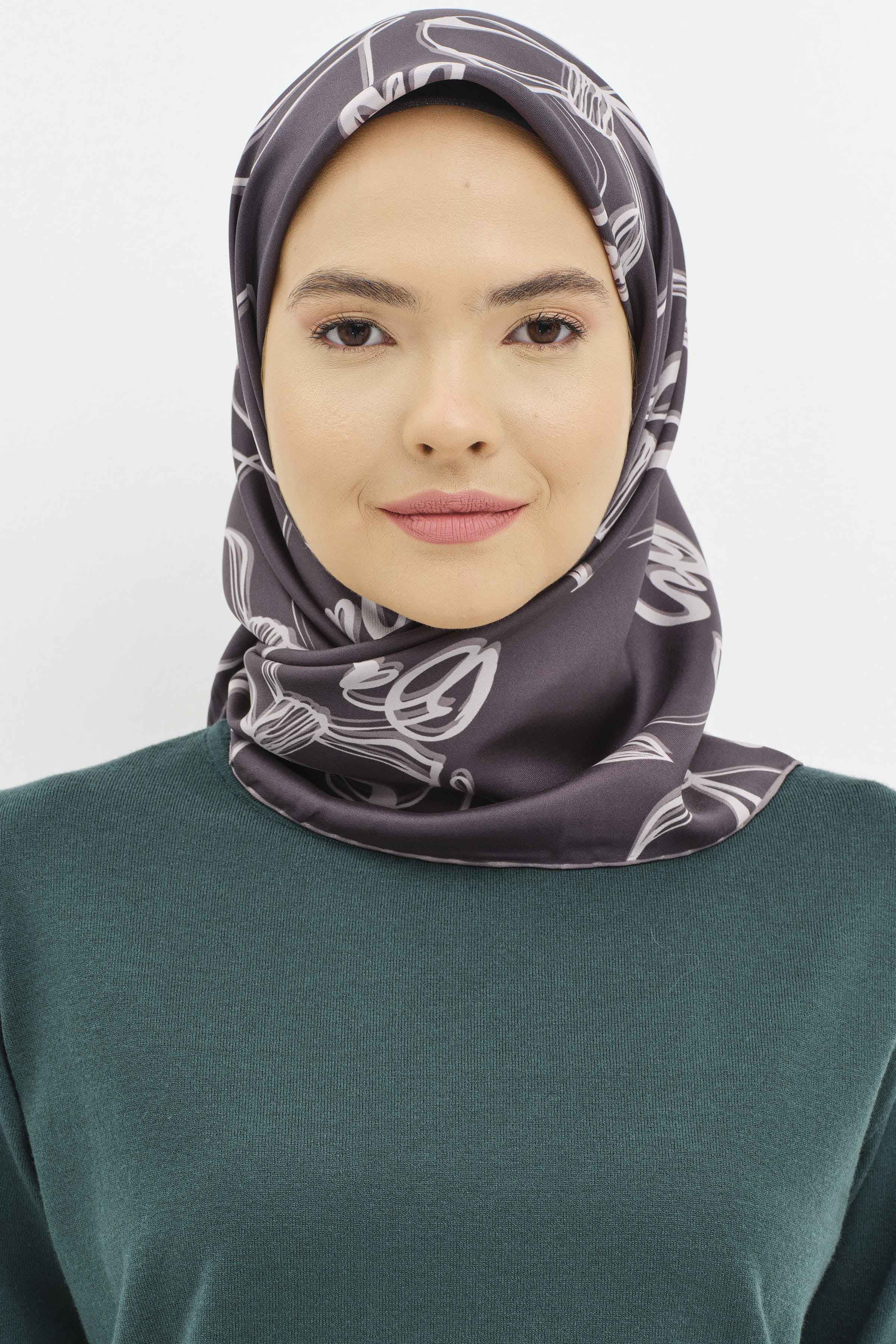 Fiyonk Desenli Twill İpek Eşarp - Antrasit TUGBA