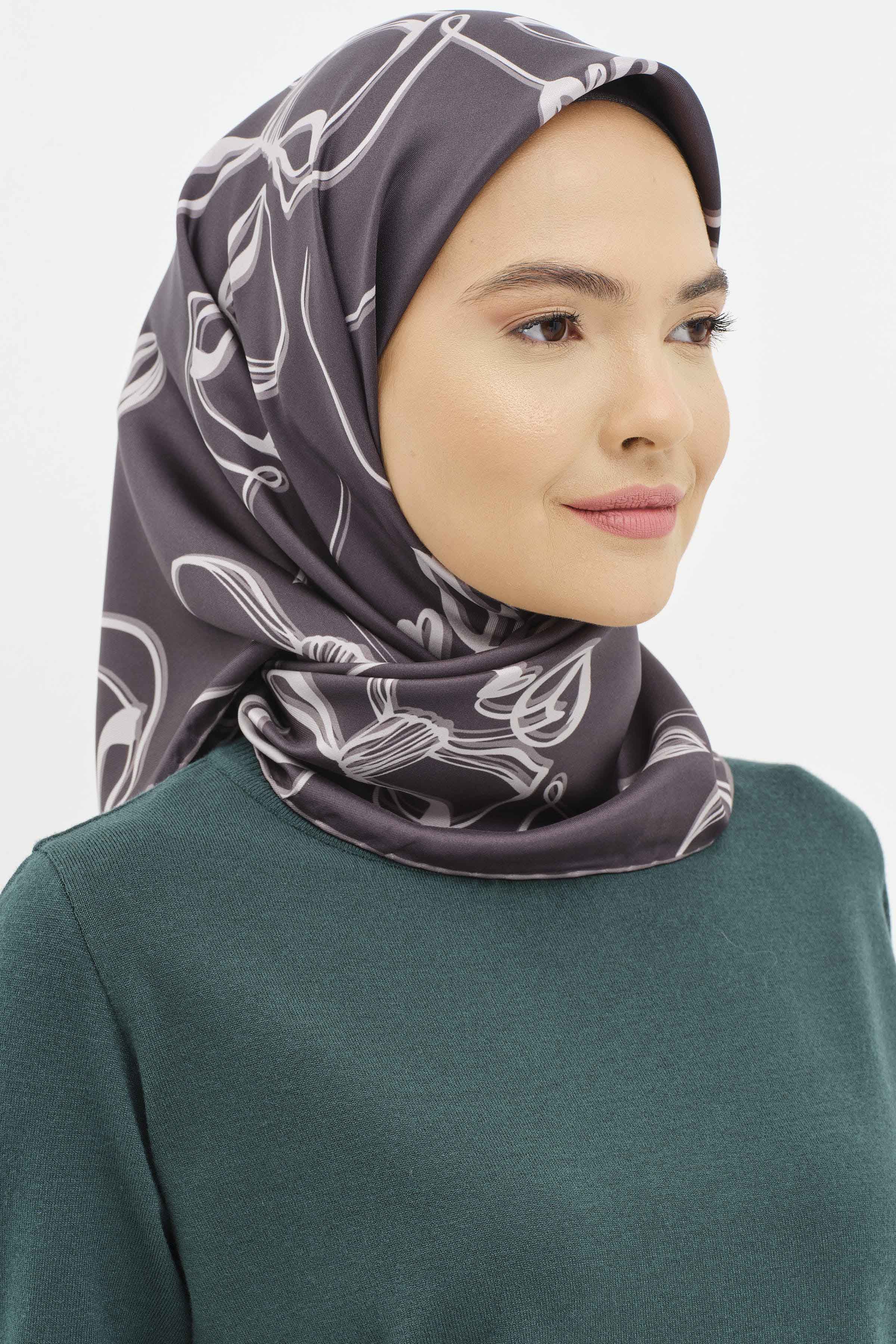 Fiyonk Desenli Twill İpek Eşarp - Antrasit TUGBA