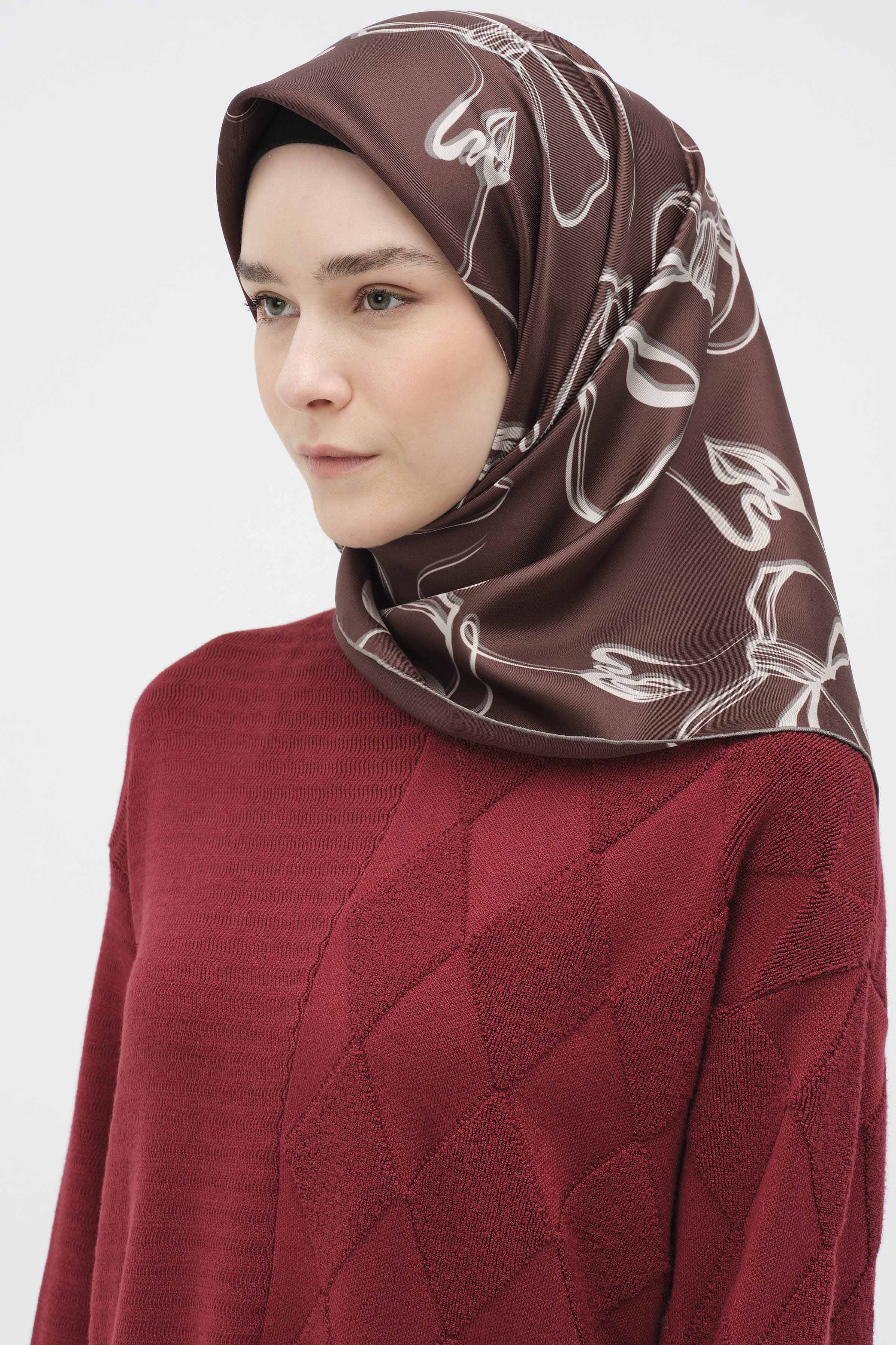 Fiyonk Desenli Twill İpek Eşarp - Bordo TUGBA