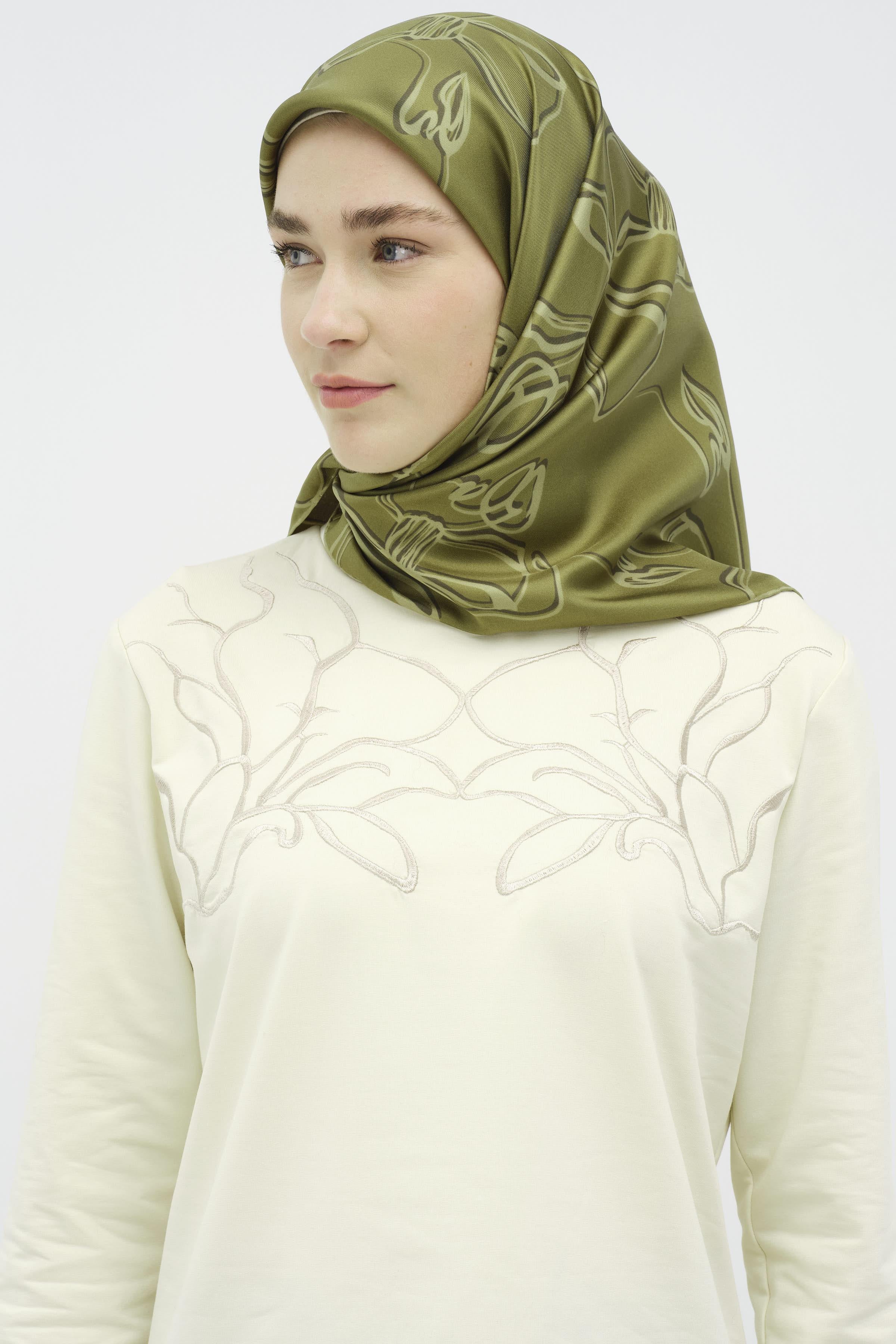 Fiyonk Desenli Twill İpek Eşarp - Fıstık Yeşili TUGBA