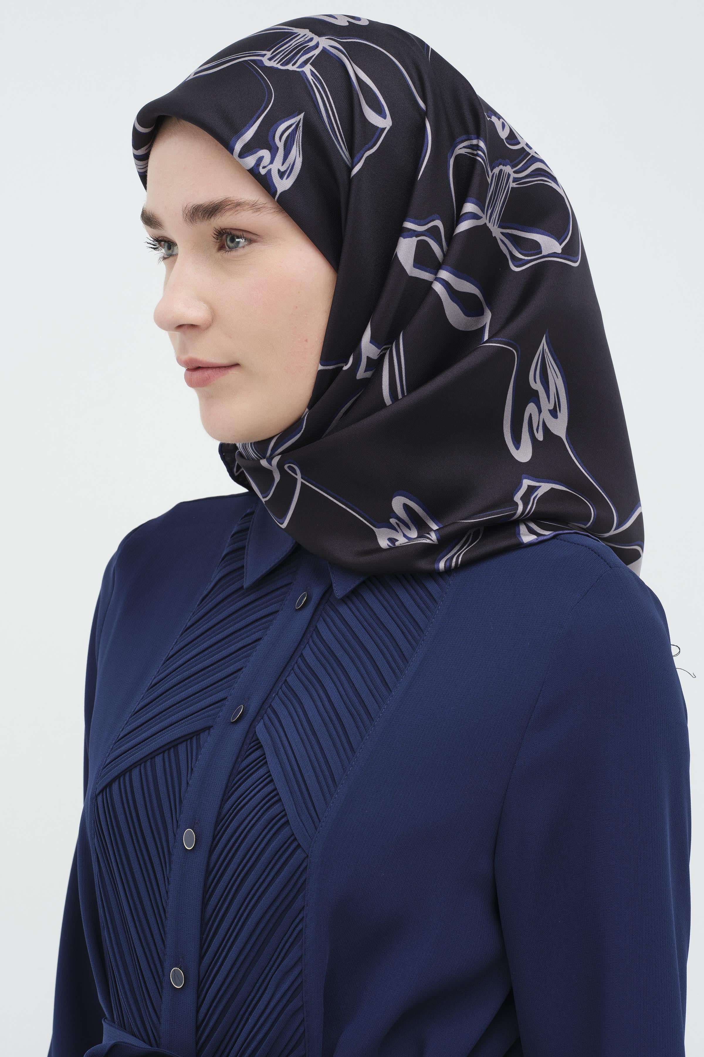 Fiyonk Desenli Twill İpek Eşarp - Lacivert TUGBA