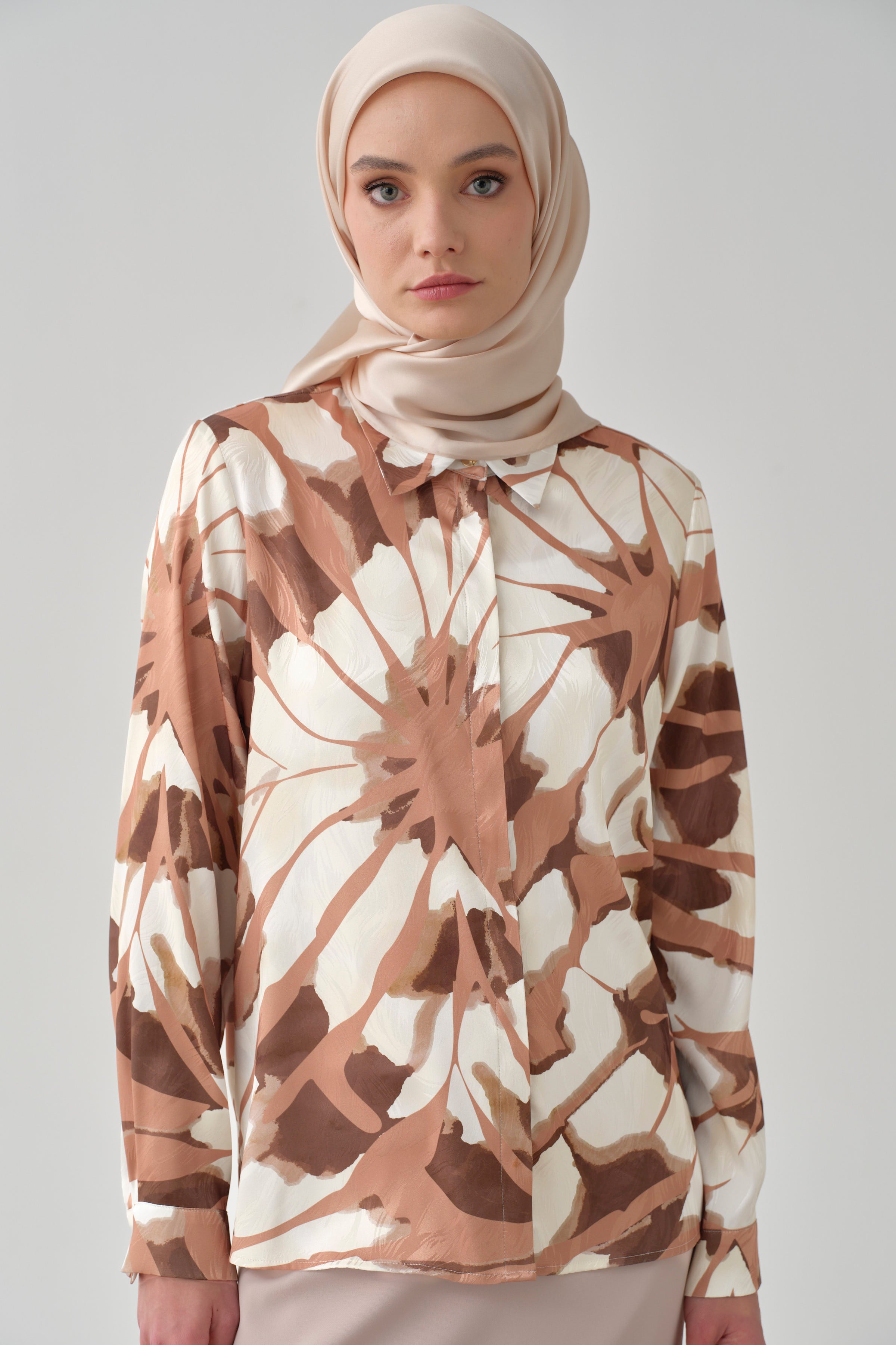 Floral Desen Jakar Gömlek - Kahve TUGBA