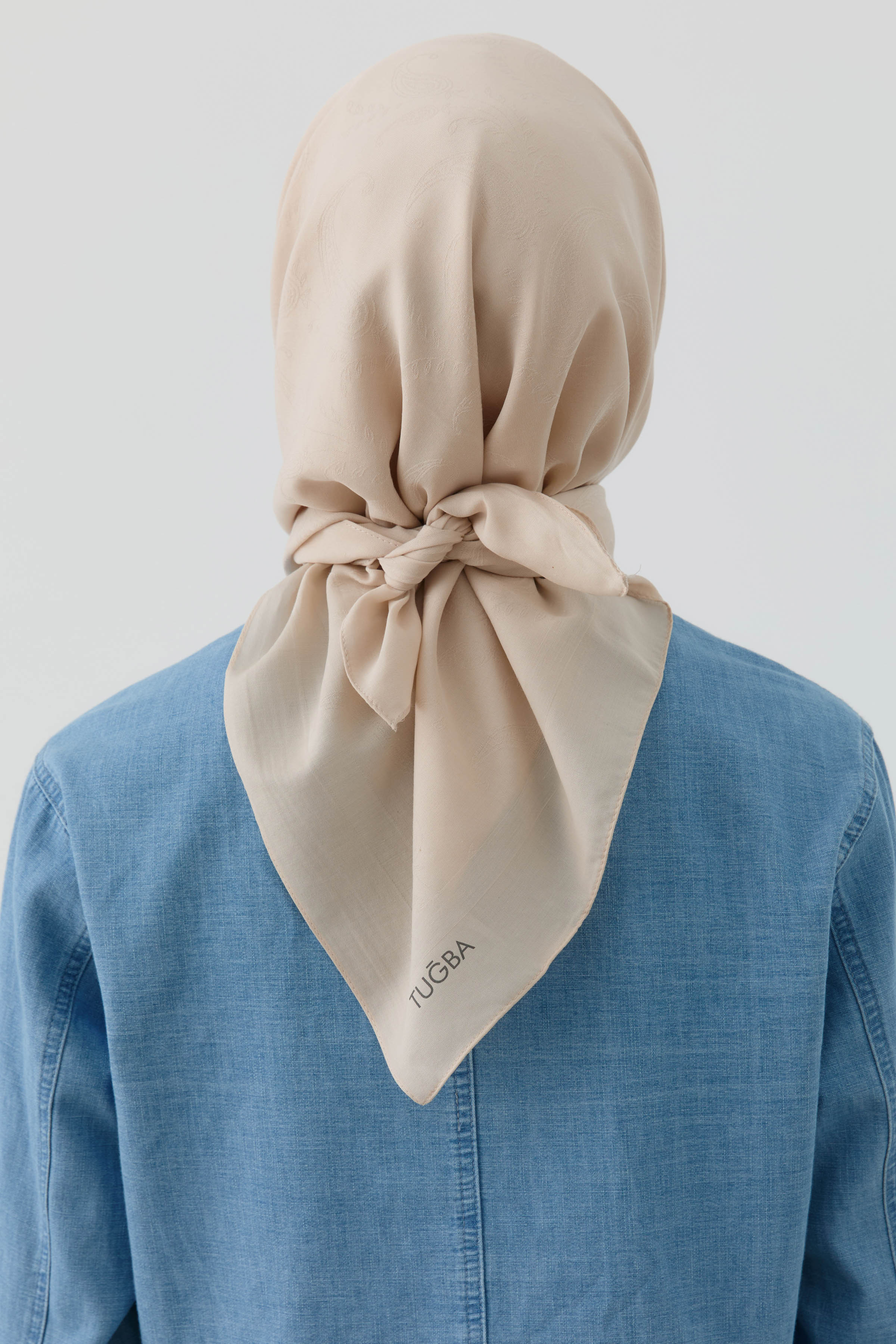 Floral Desen Kenar Detaylı Stil Eşarp - Bej TUGBA