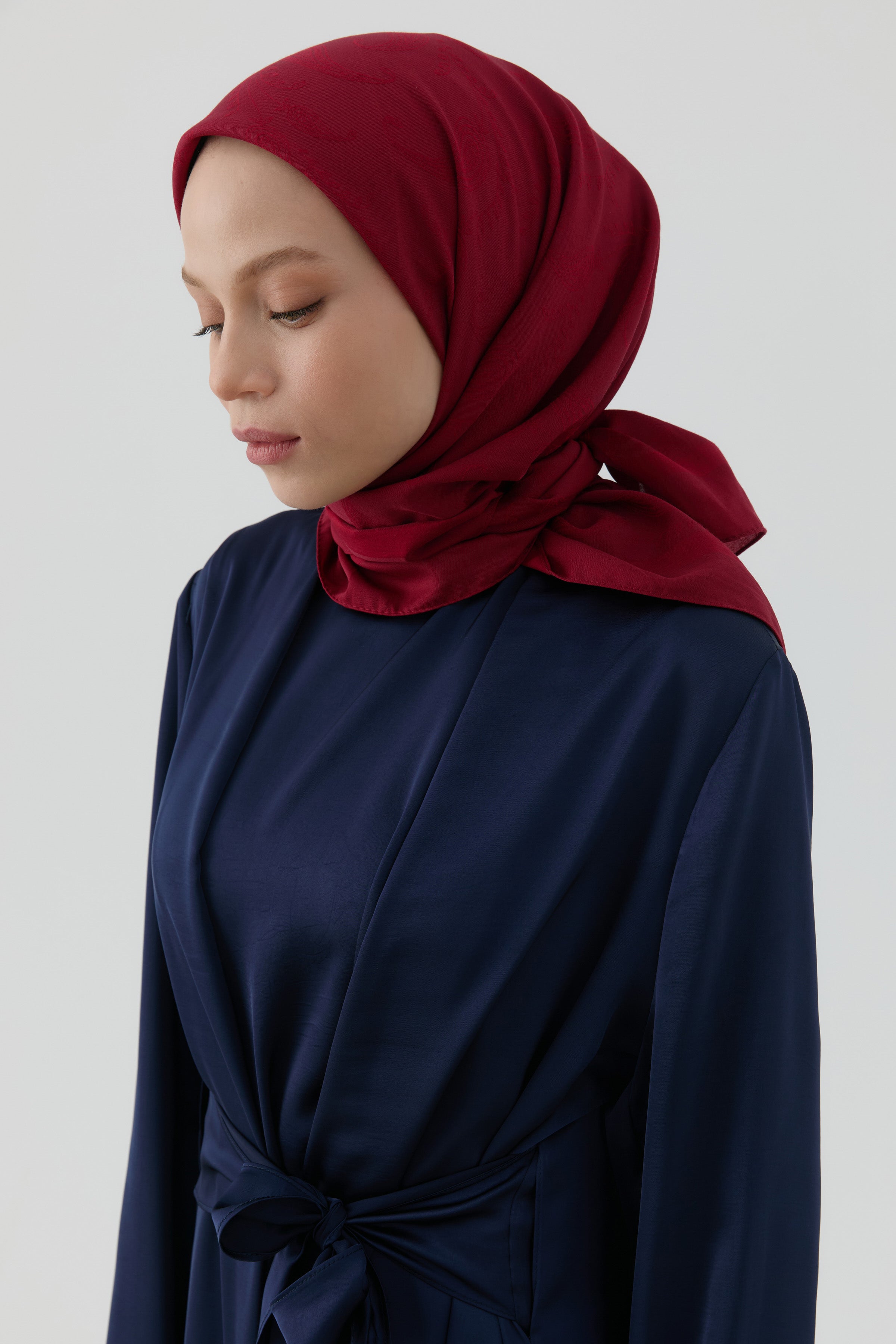 Floral Desen Kenar Detaylı Stil Eşarp - Bordo TUGBA