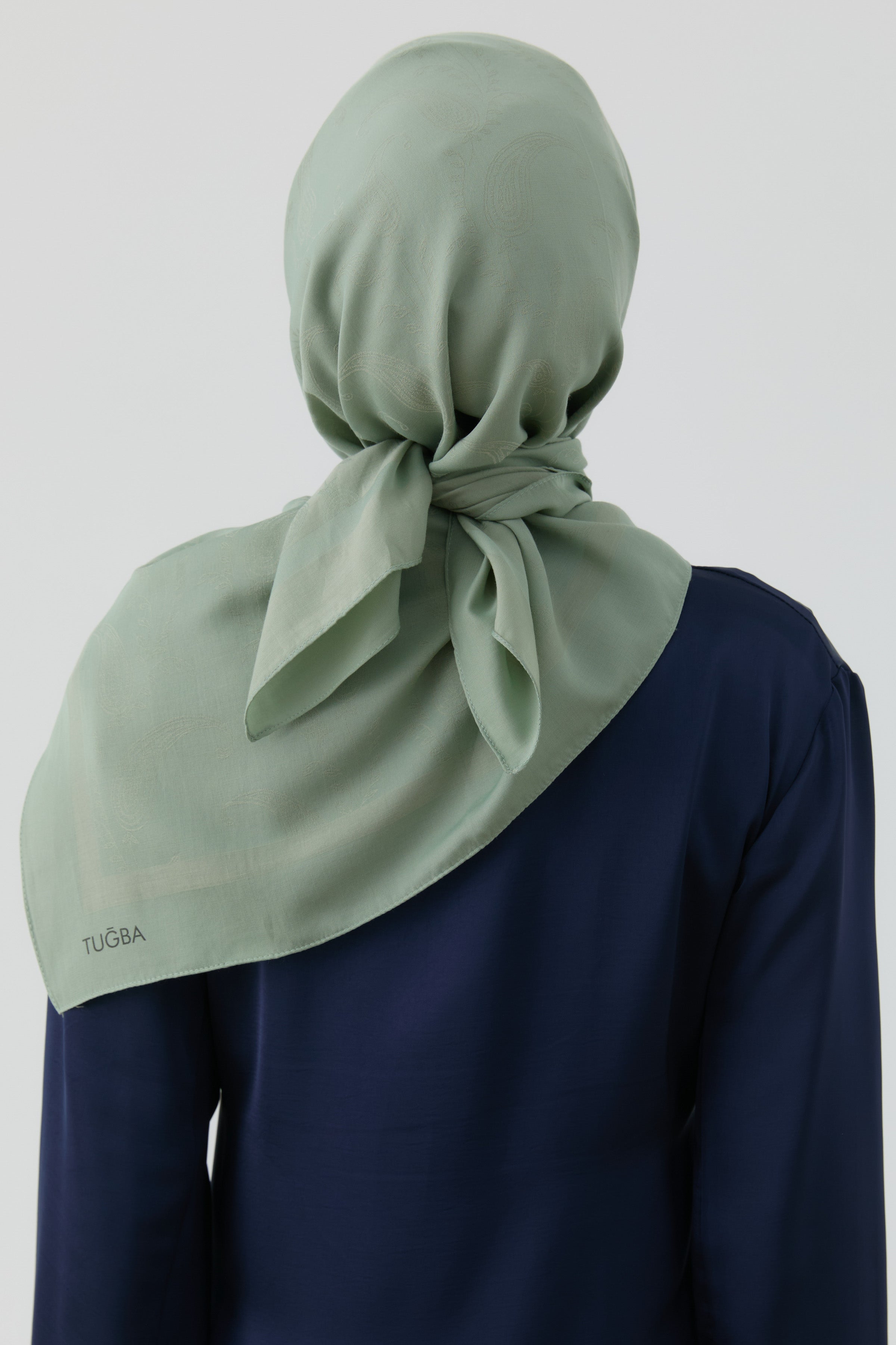 Floral Desen Kenar Detaylı Stil Eşarp - Çağla TUGBA