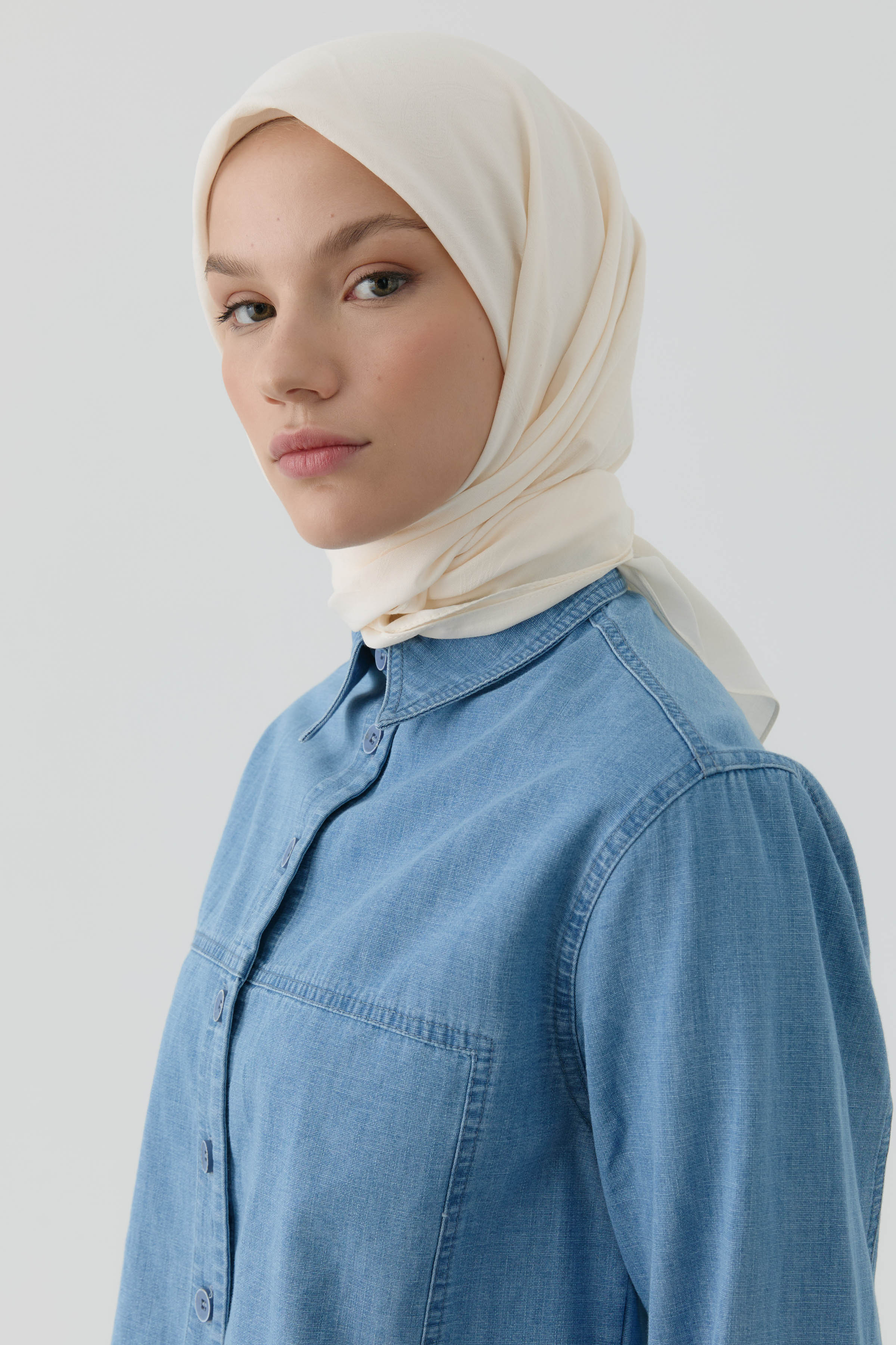 Floral Desen Kenar Detaylı Stil Eşarp - Ekru TUGBA