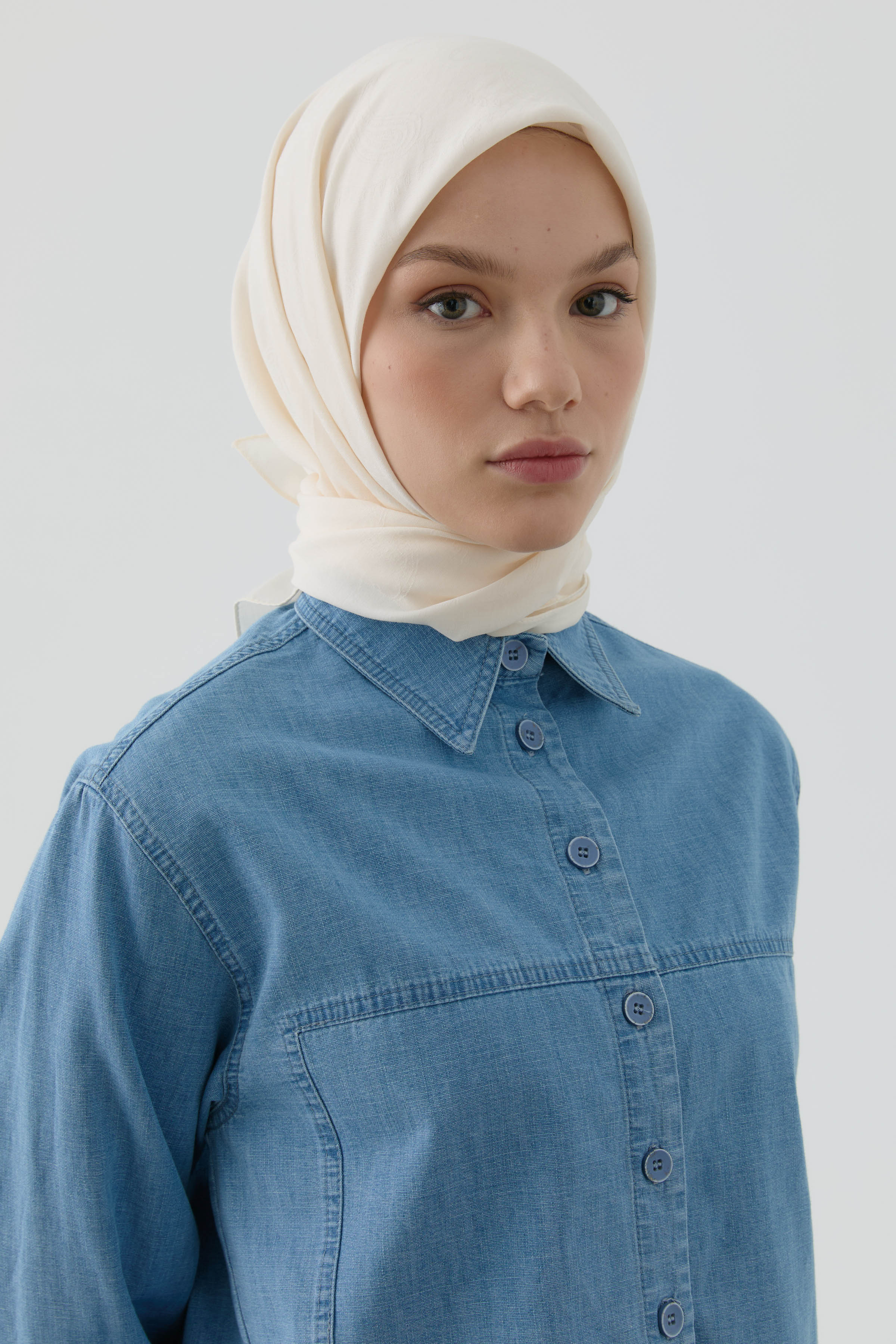 Floral Desen Kenar Detaylı Stil Eşarp - Ekru TUGBA