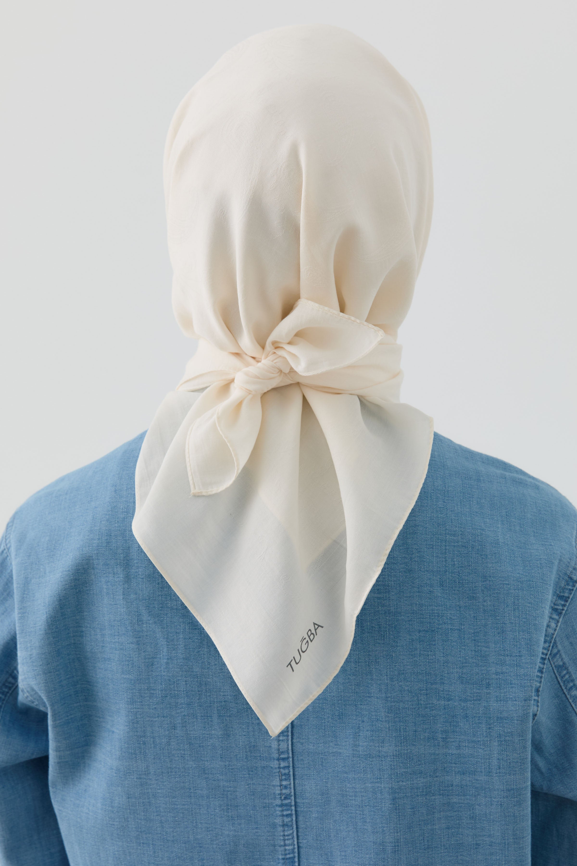 Floral Desen Kenar Detaylı Stil Eşarp - Ekru TUGBA