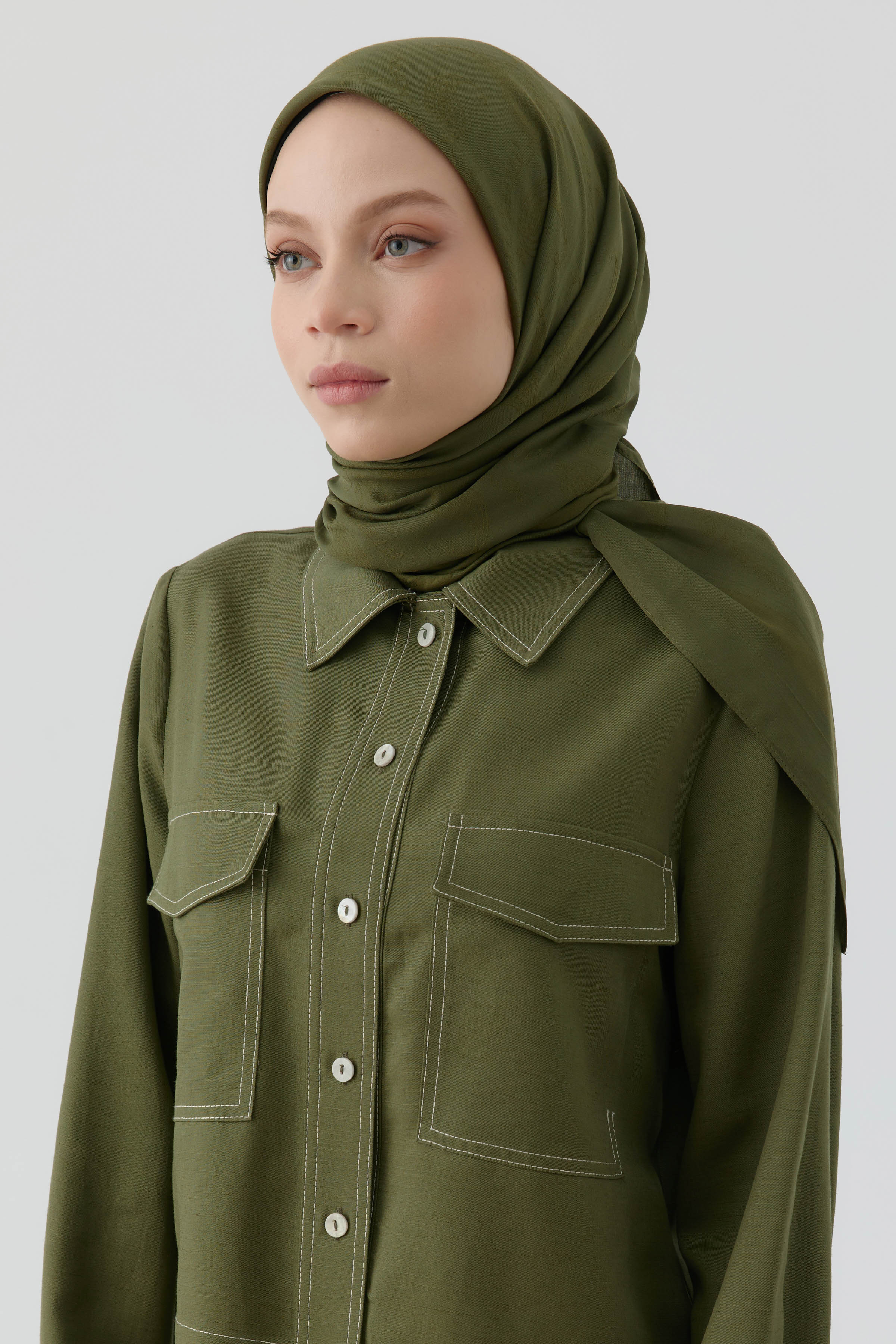 Floral Desen Kenar Detaylı Stil Eşarp - Haki TUGBA