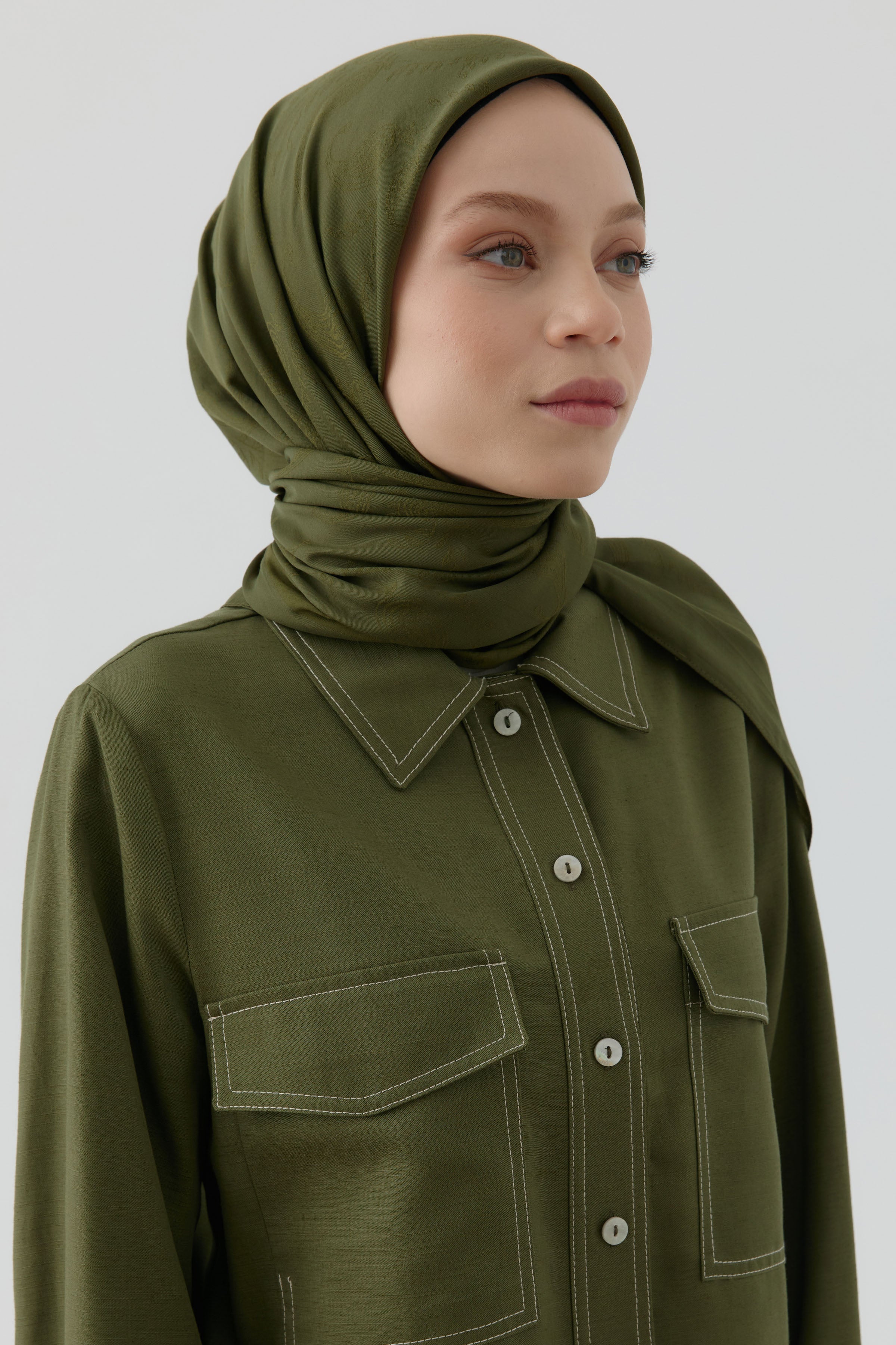 Floral Desen Kenar Detaylı Stil Eşarp - Haki TUGBA