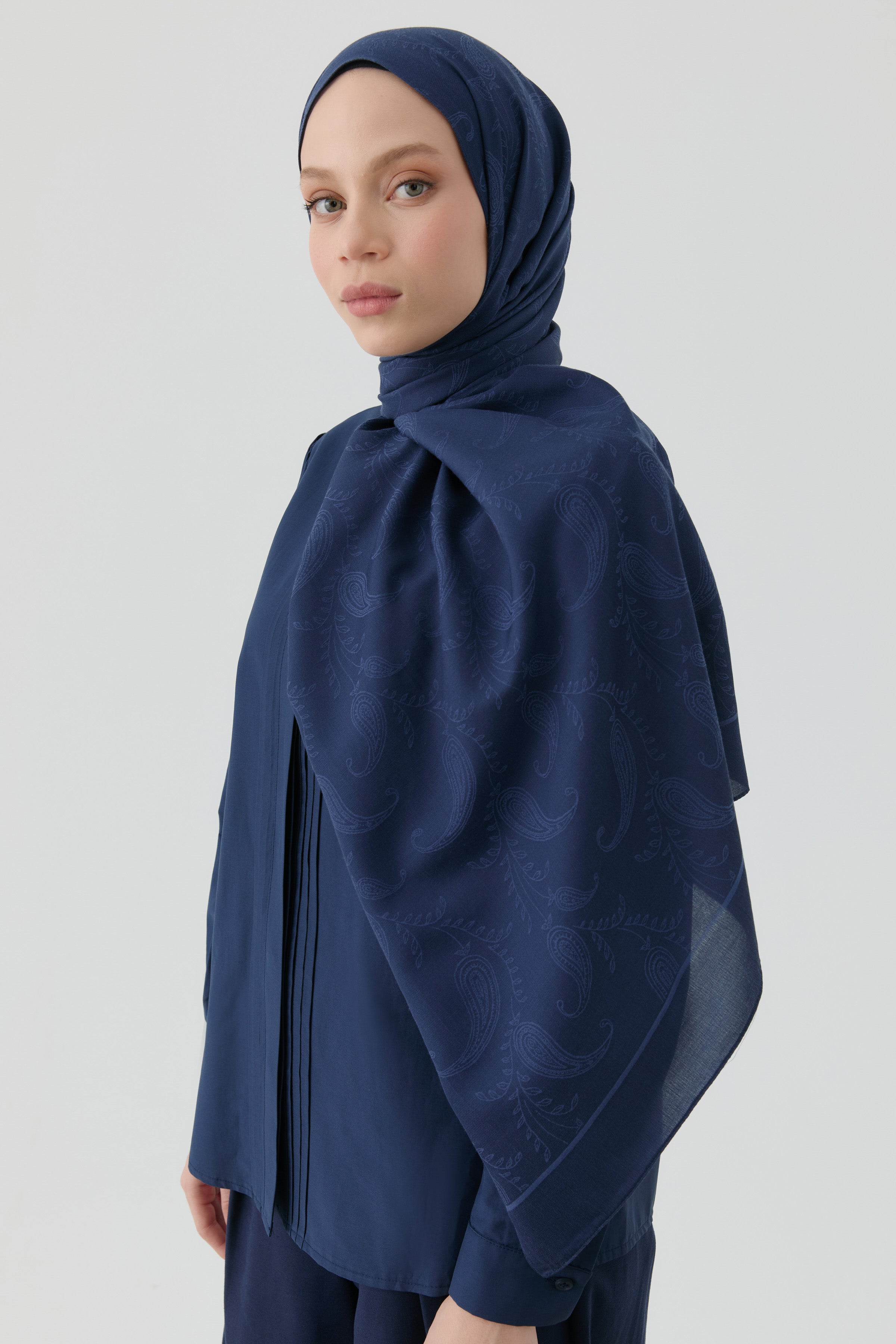 Floral Desen Pamuk Şal - Lacivert TUGBA