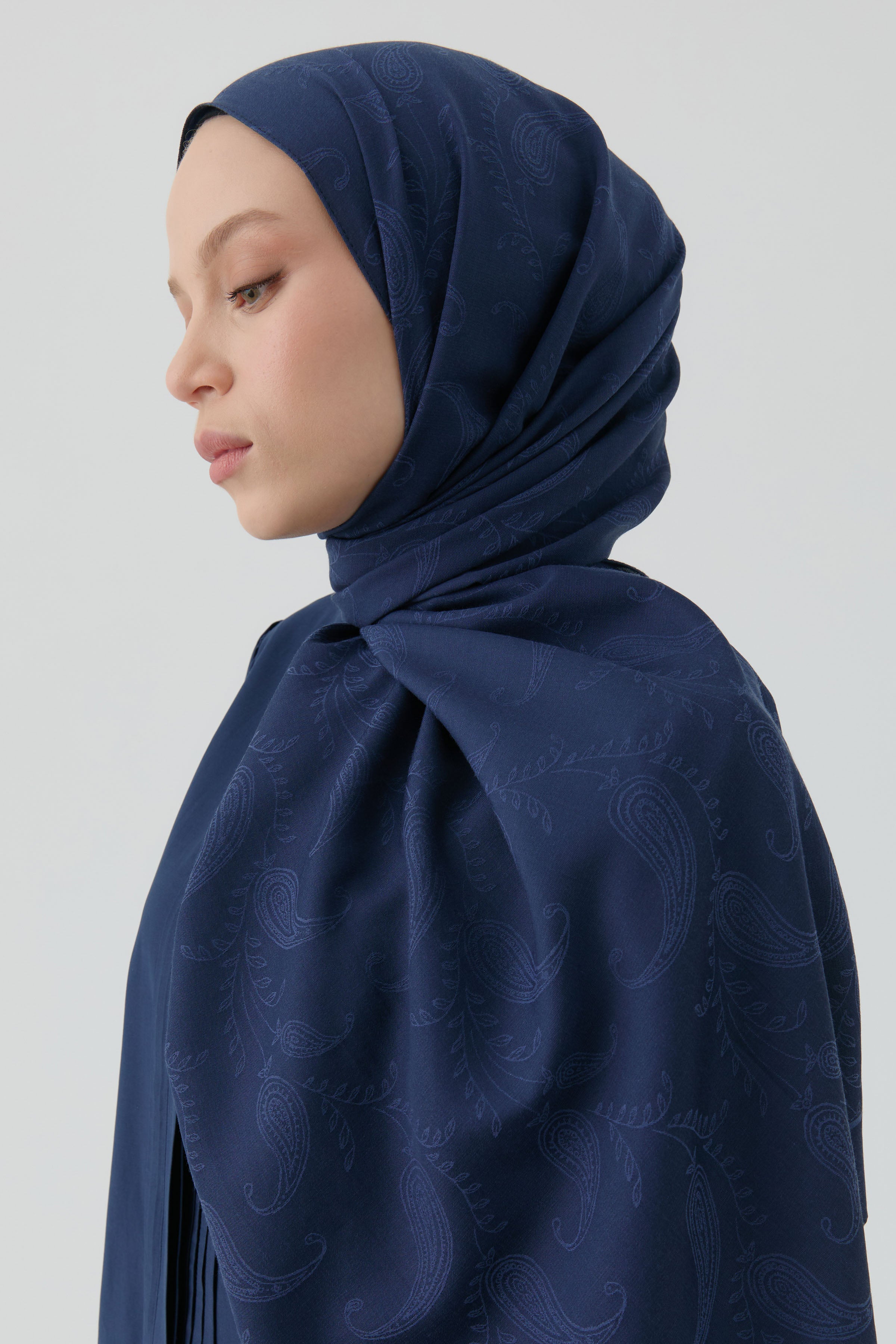 Floral Desen Pamuk Şal - Lacivert TUGBA