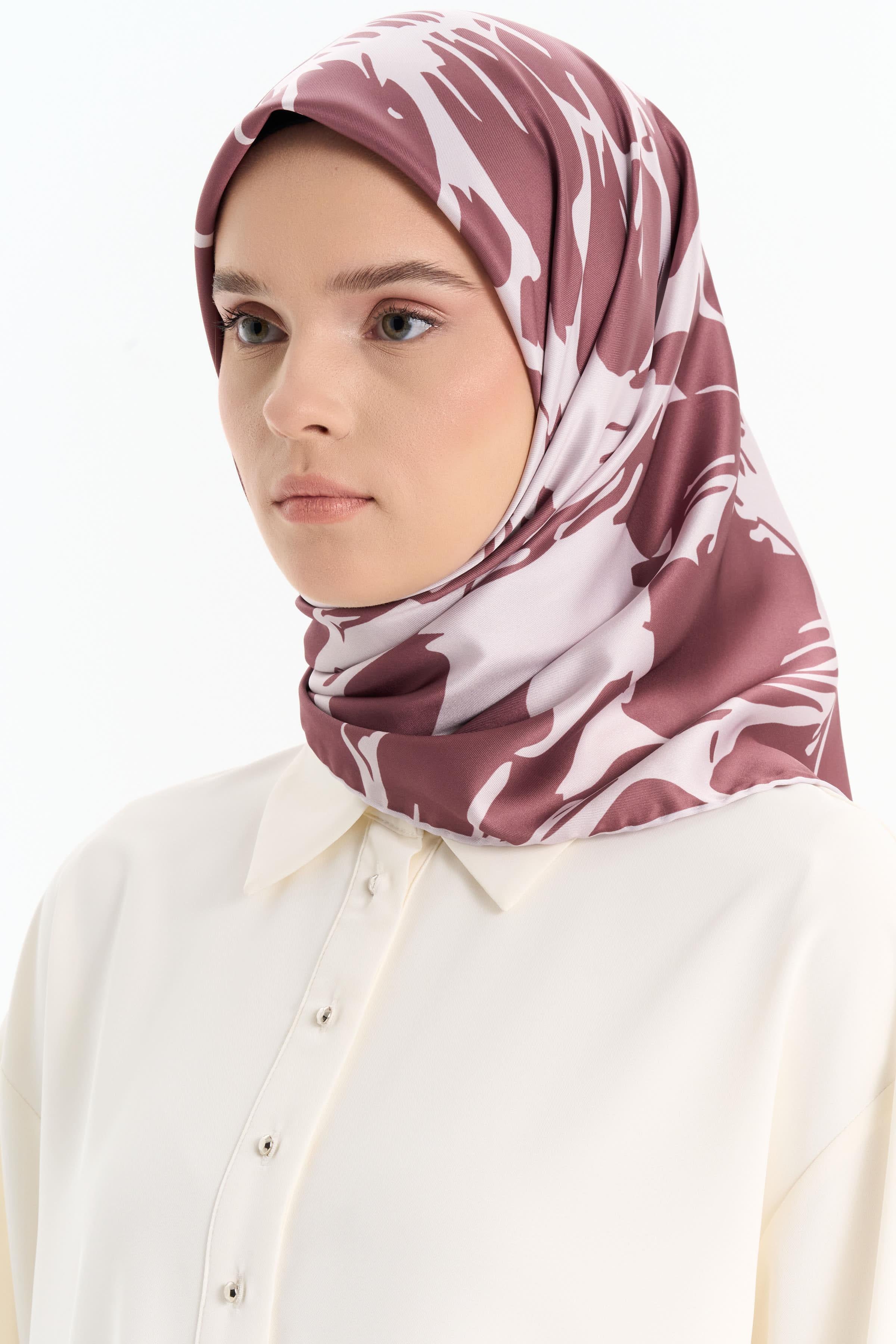 Floral Desen Stil Eşarp - Kahve TUGBA