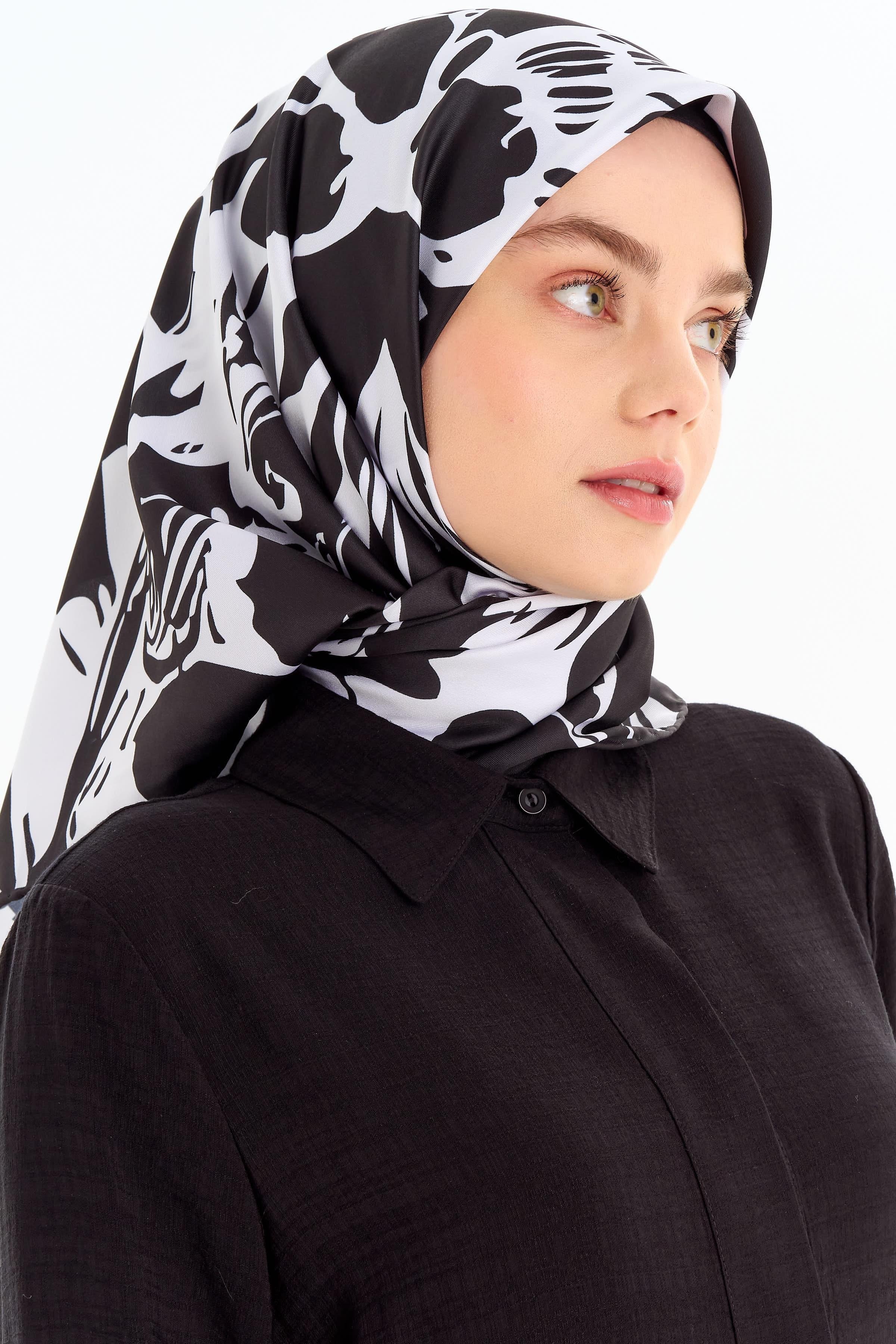 Floral Desen Stil Eşarp - Siyah TUGBA