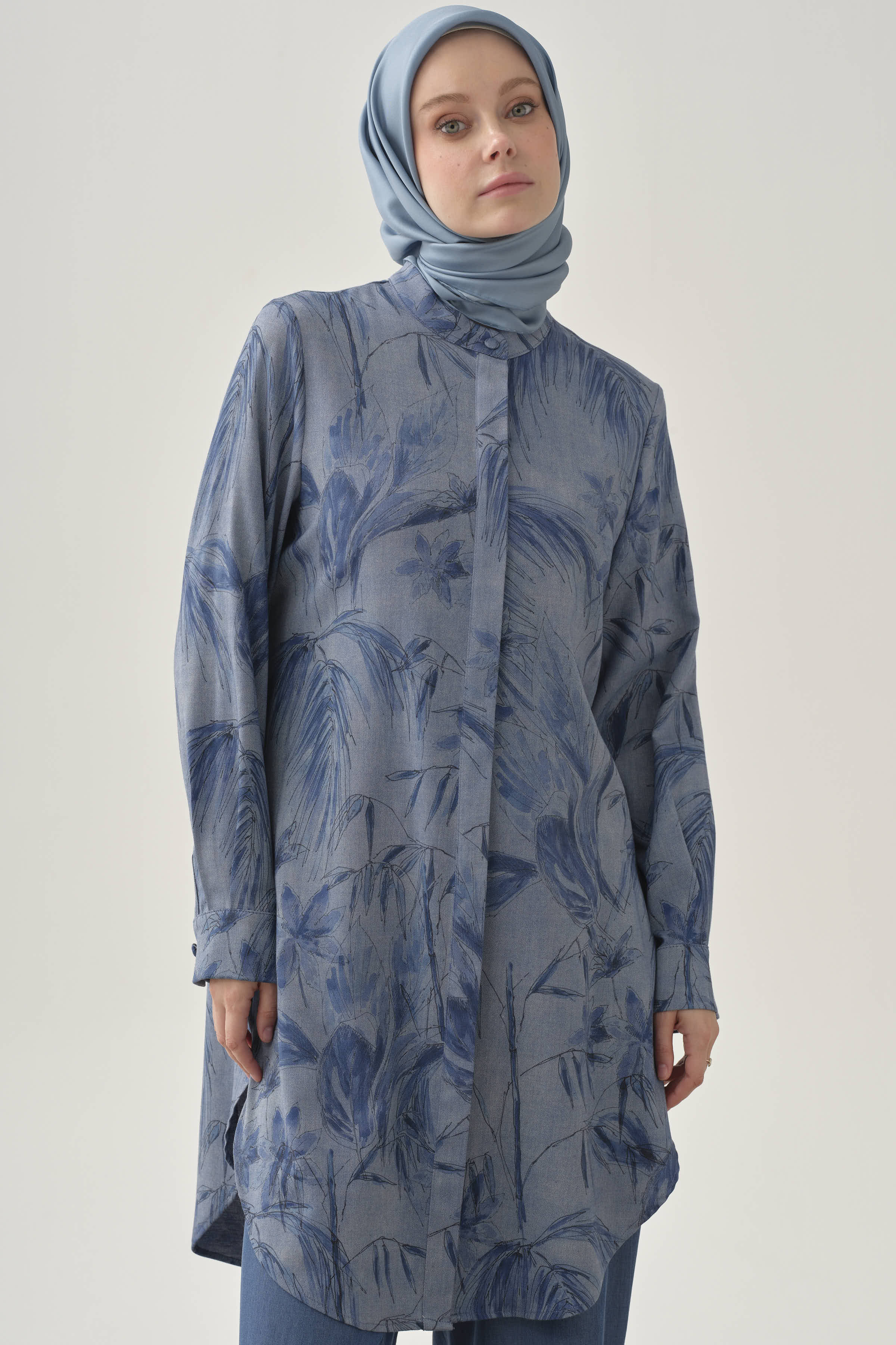 Floral Desenli Tunik - İndigo TUGBA