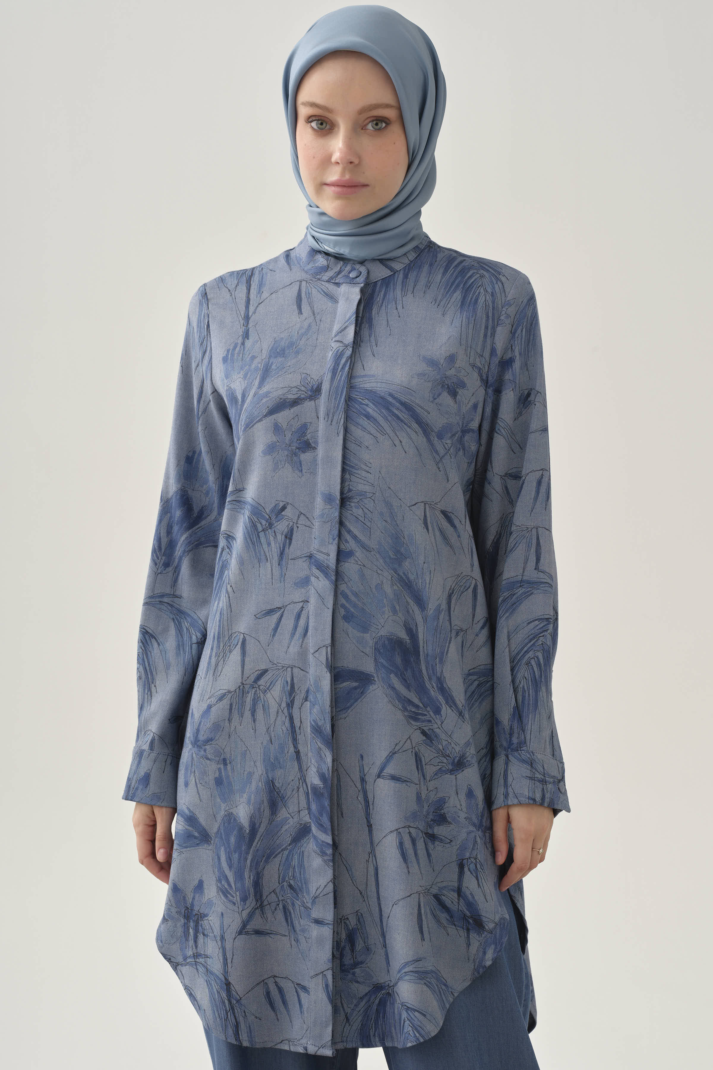 Floral Desenli Tunik - İndigo TUGBA