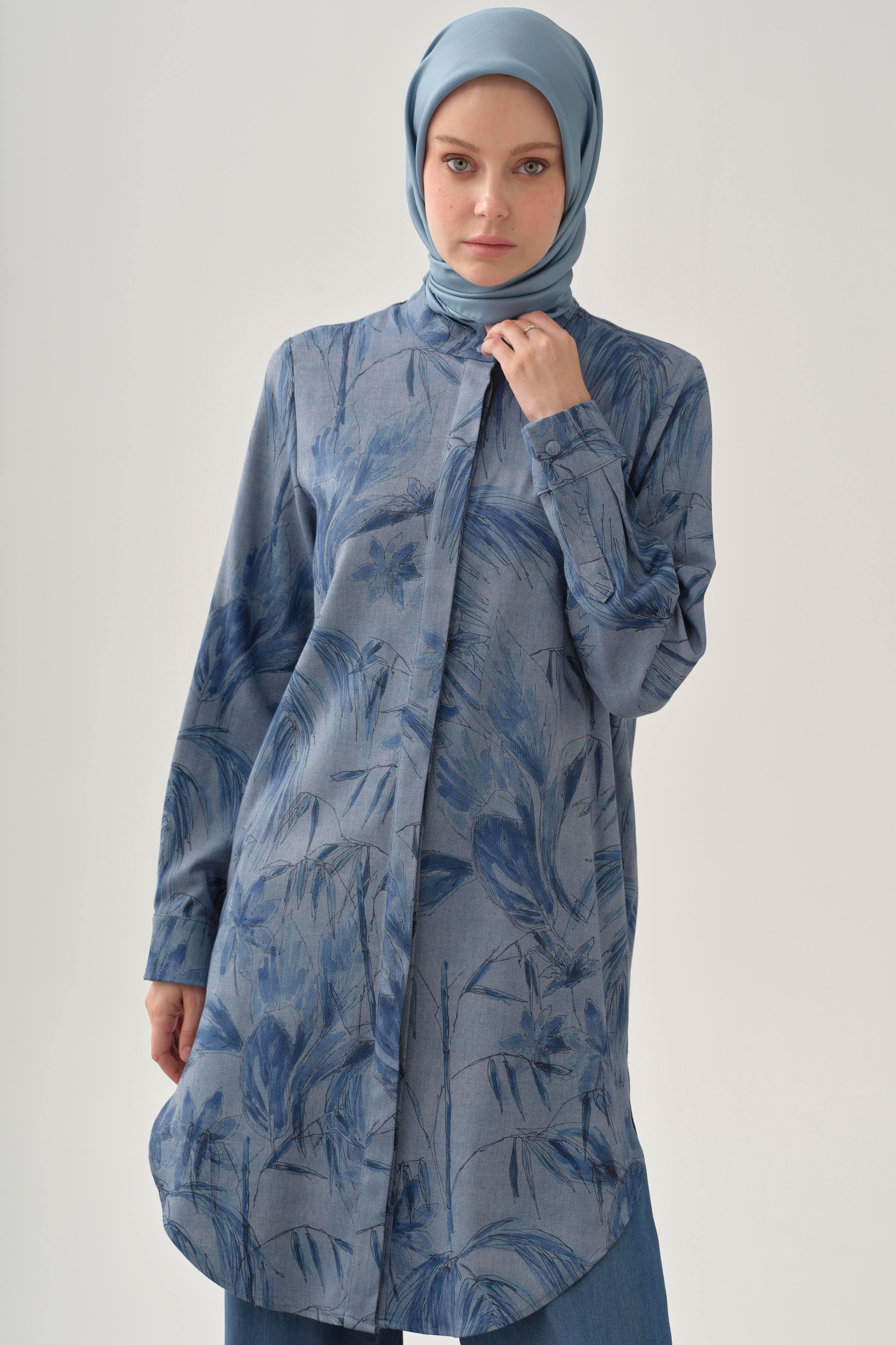Floral Desenli Tunik - İndigo TUGBA