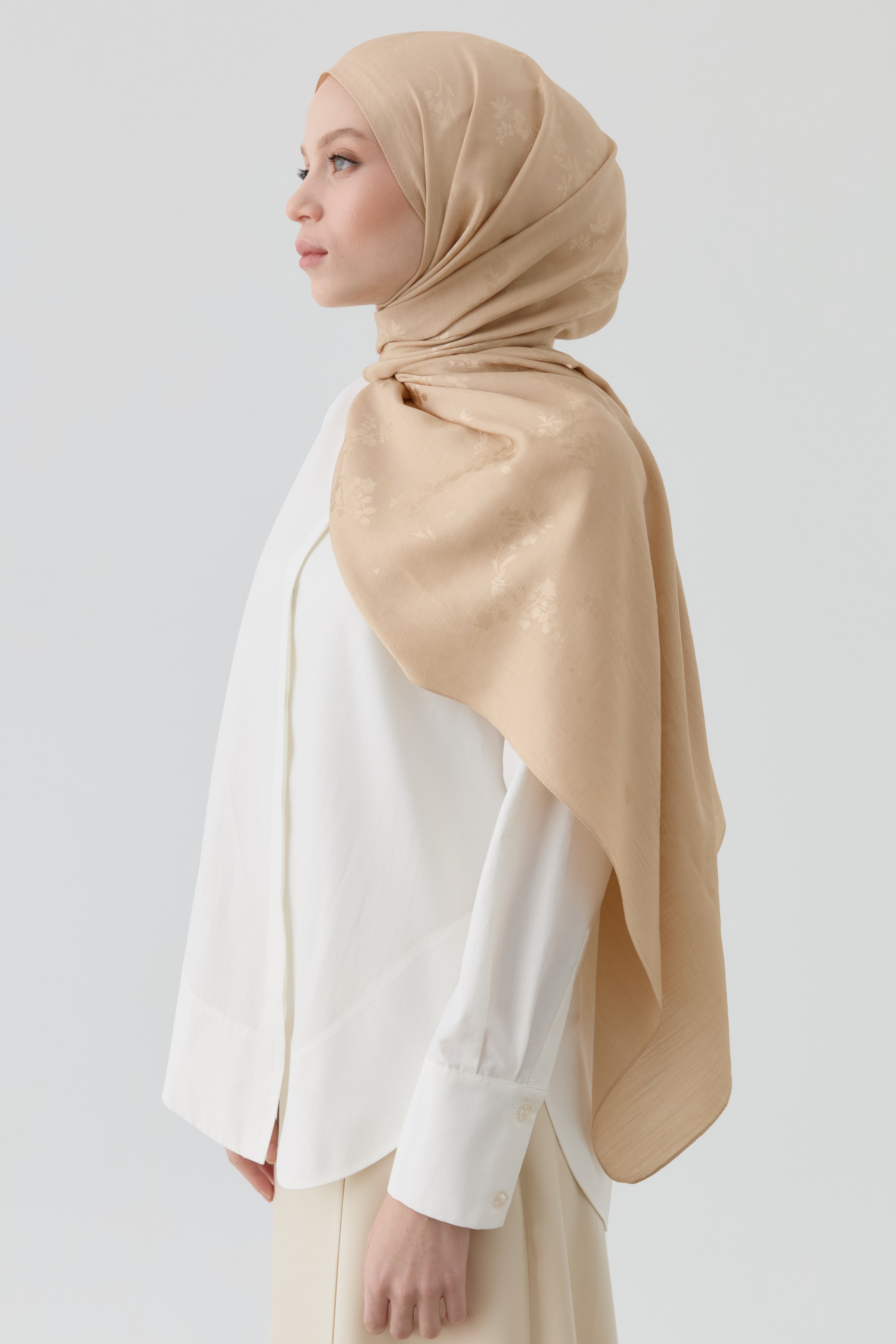 Floral Jakar Naturel Şal - Bej TUGBA