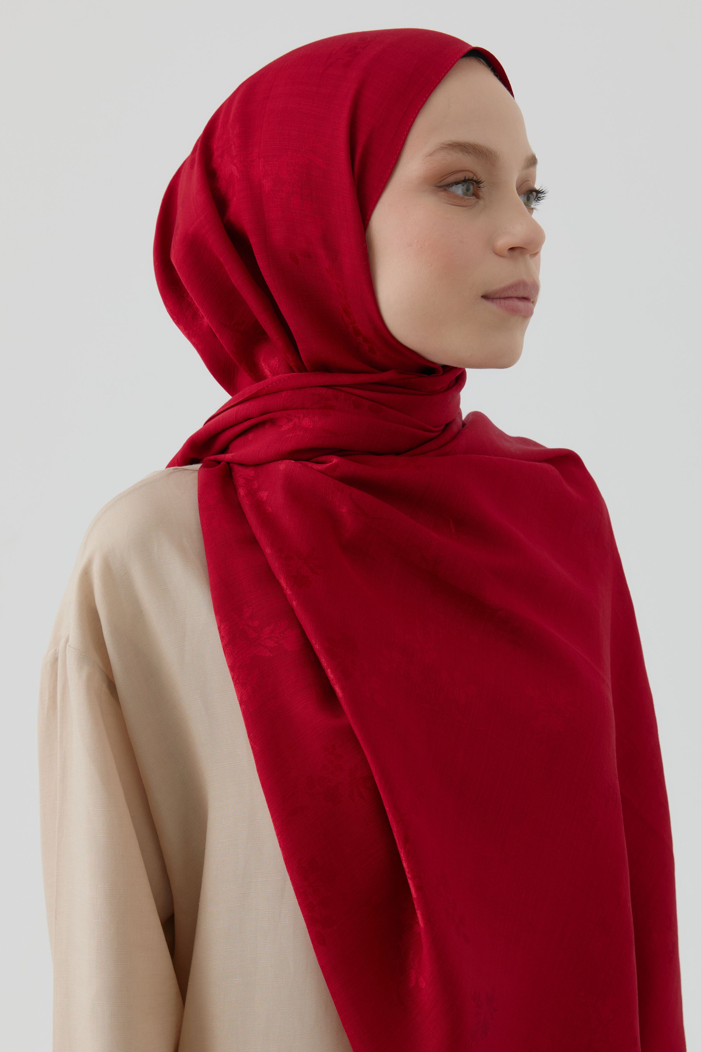 Floral Jakar Naturel Şal - Kırmızı TUGBA