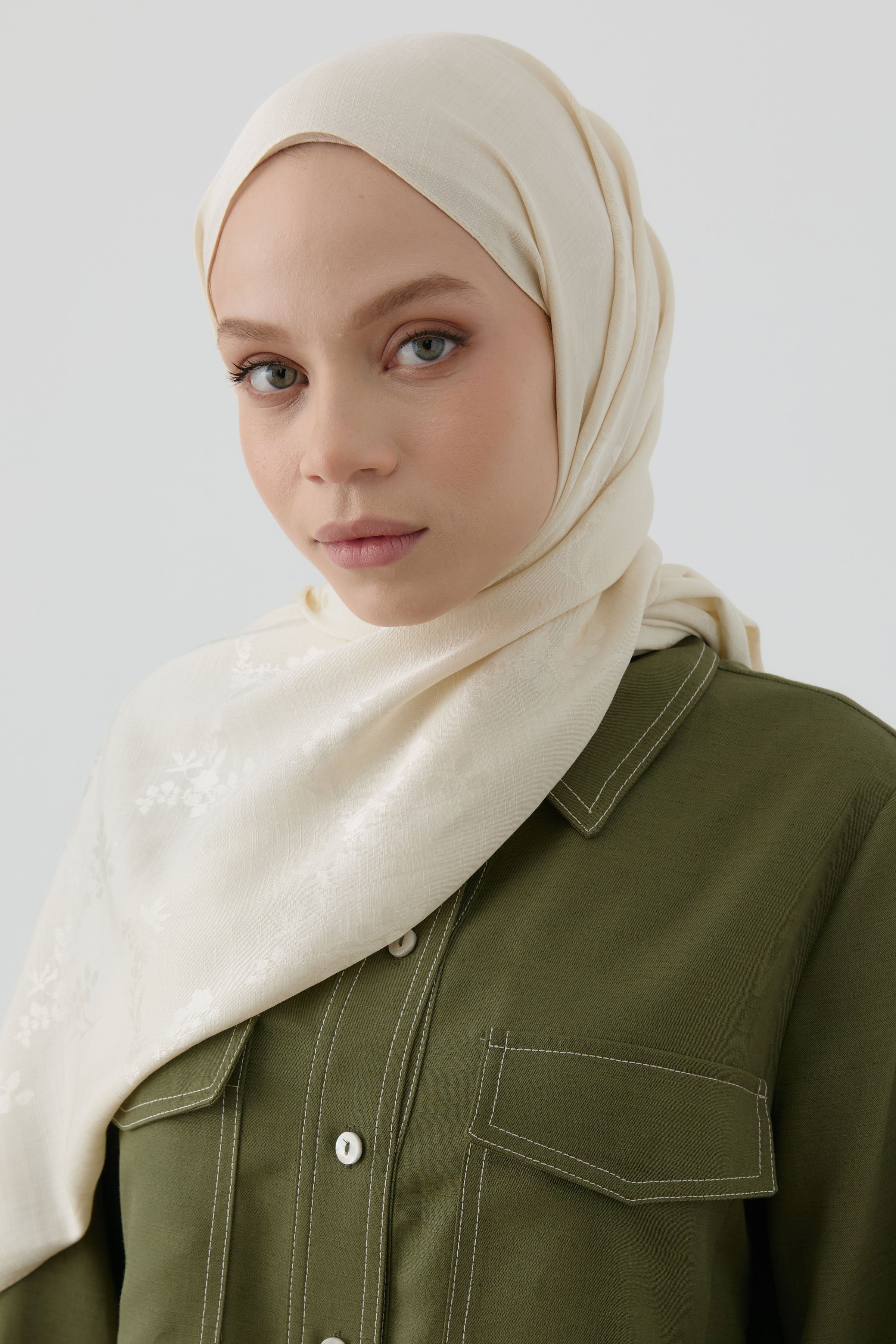 Floral Jakar Naturel Şal - Krem TUGBA