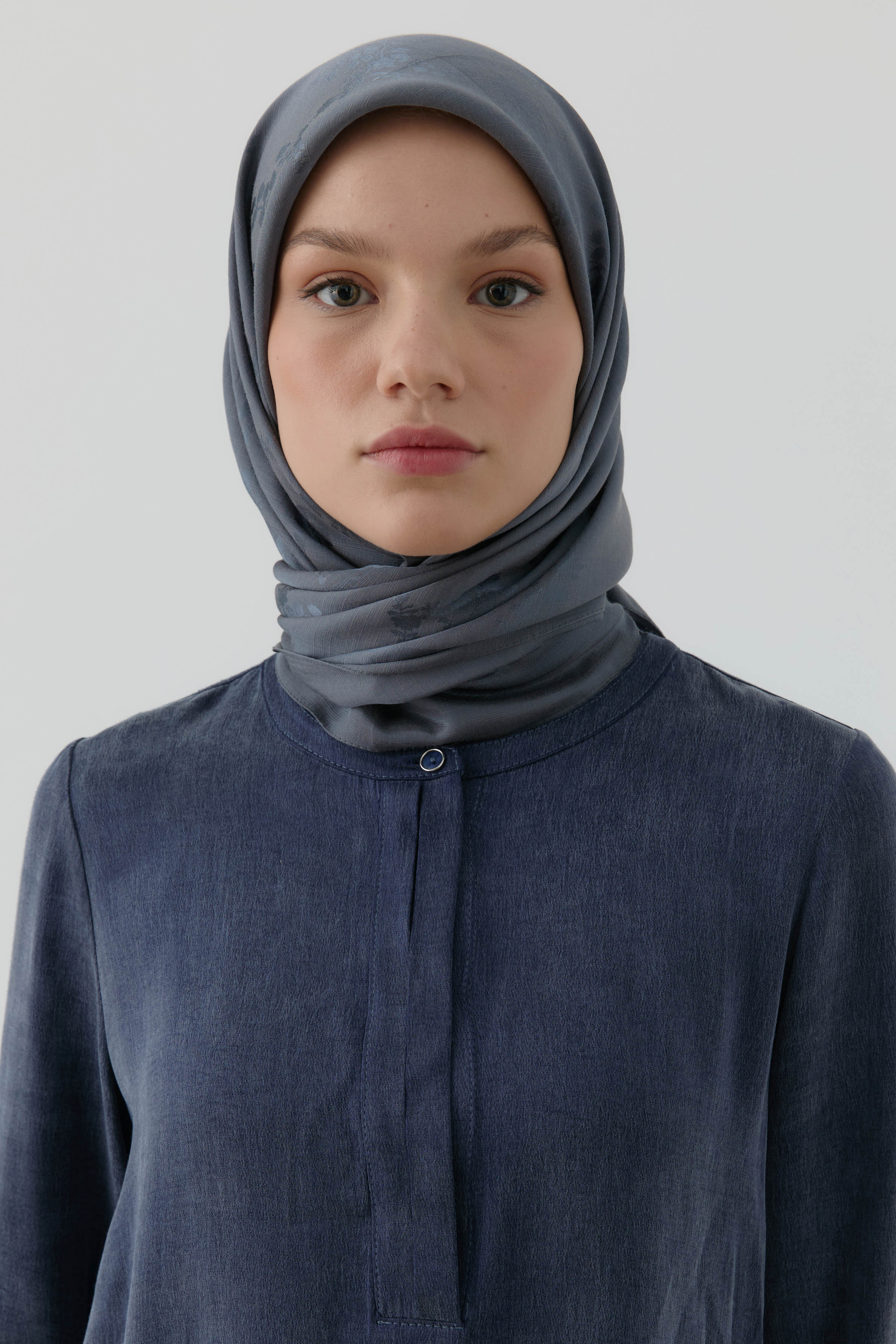 Floral Jakar Nida Naturel Eşarp - Füme TUGBA