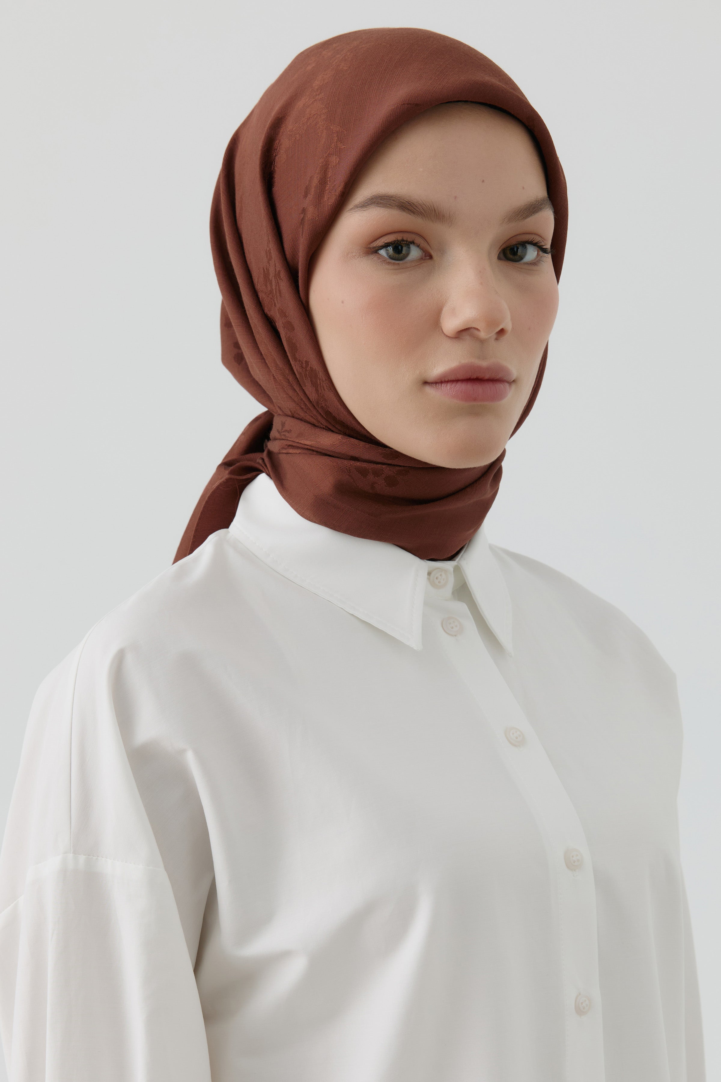 Floral Jakar Nida Naturel Eşarp - Kahve TUGBA