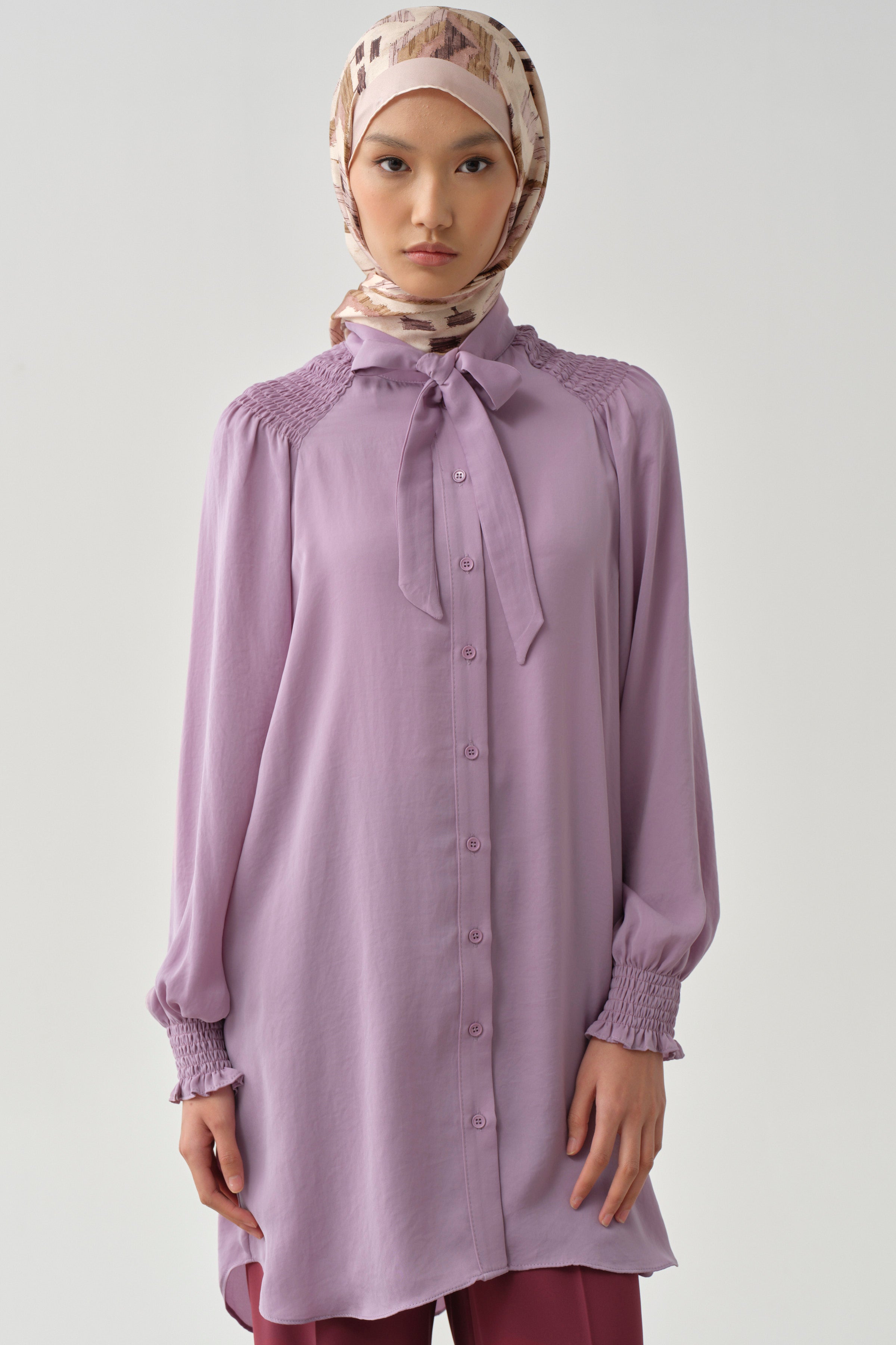 Fular Yaka Büzgü Detay Tunik - Lila TUGBA