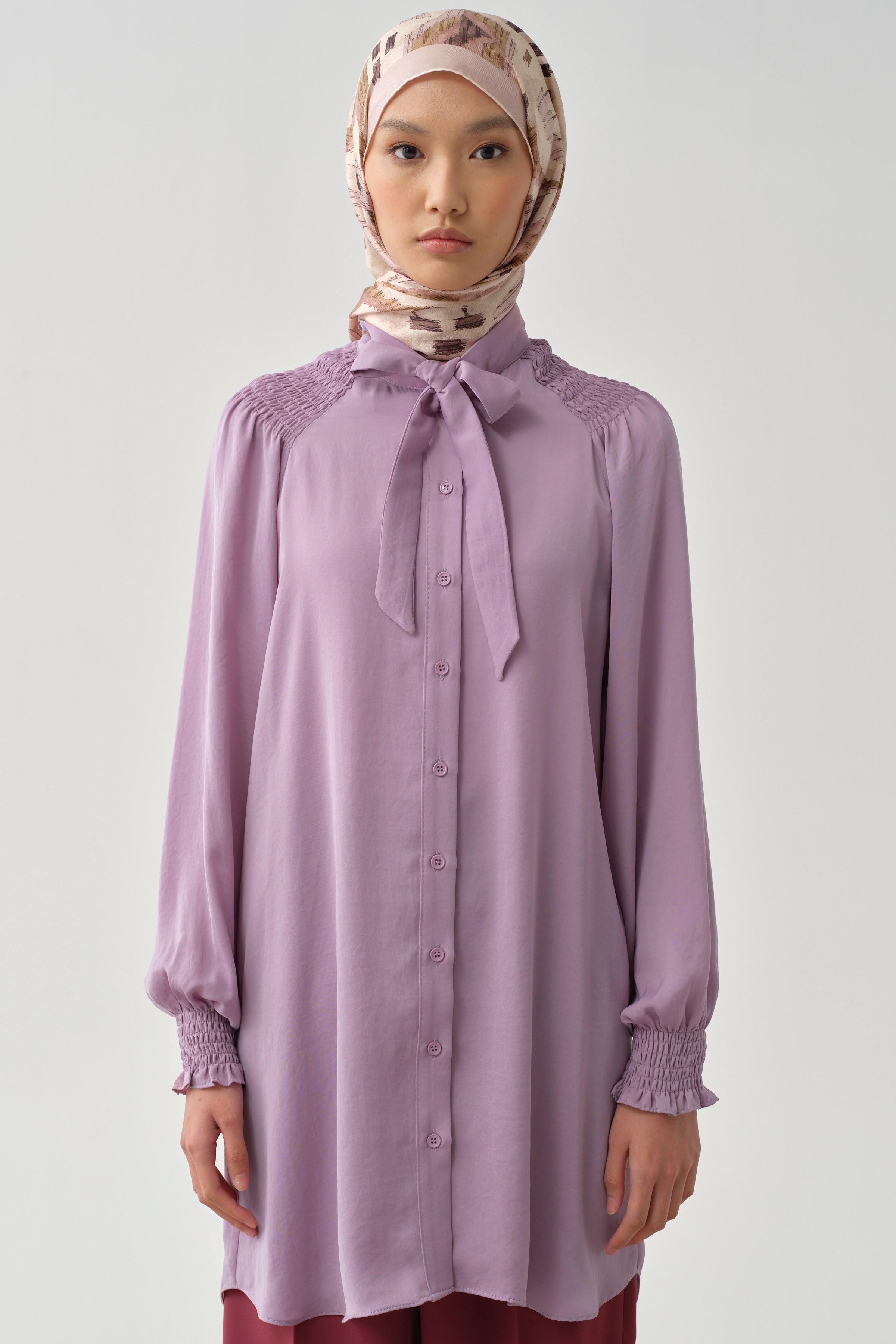 Fular Yaka Büzgü Detay Tunik - Lila TUGBA