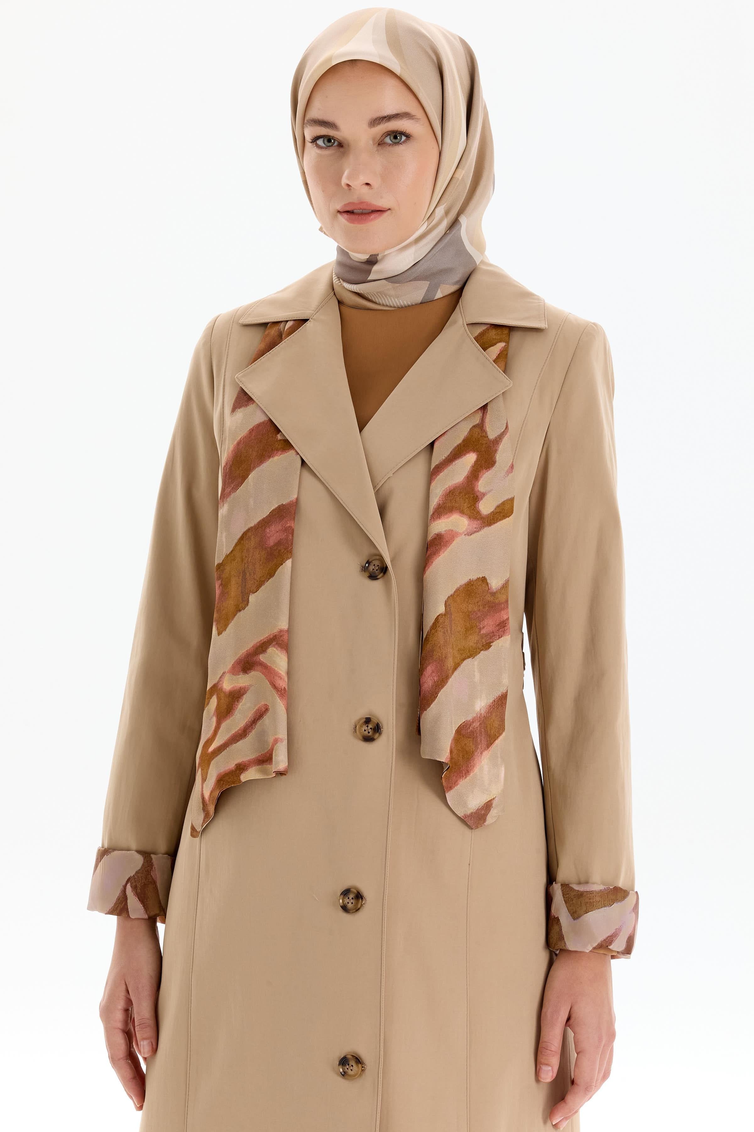 Garni Fular Detaylı Trençkot - Bej TUGBA