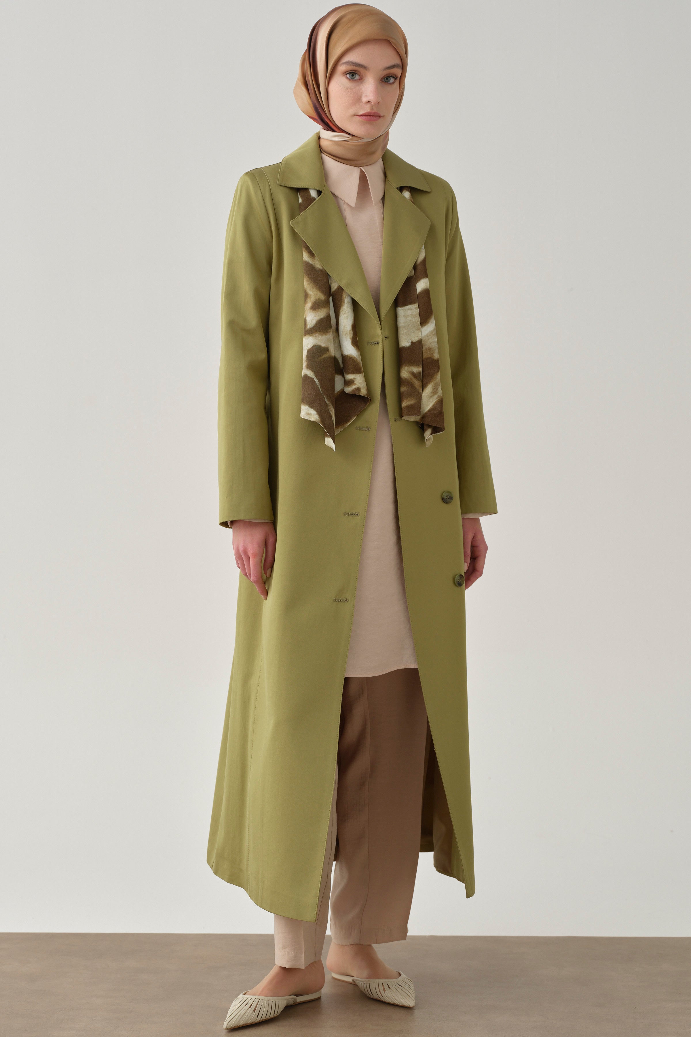 Garni Fular Detaylı Trençkot - Olive TUGBA