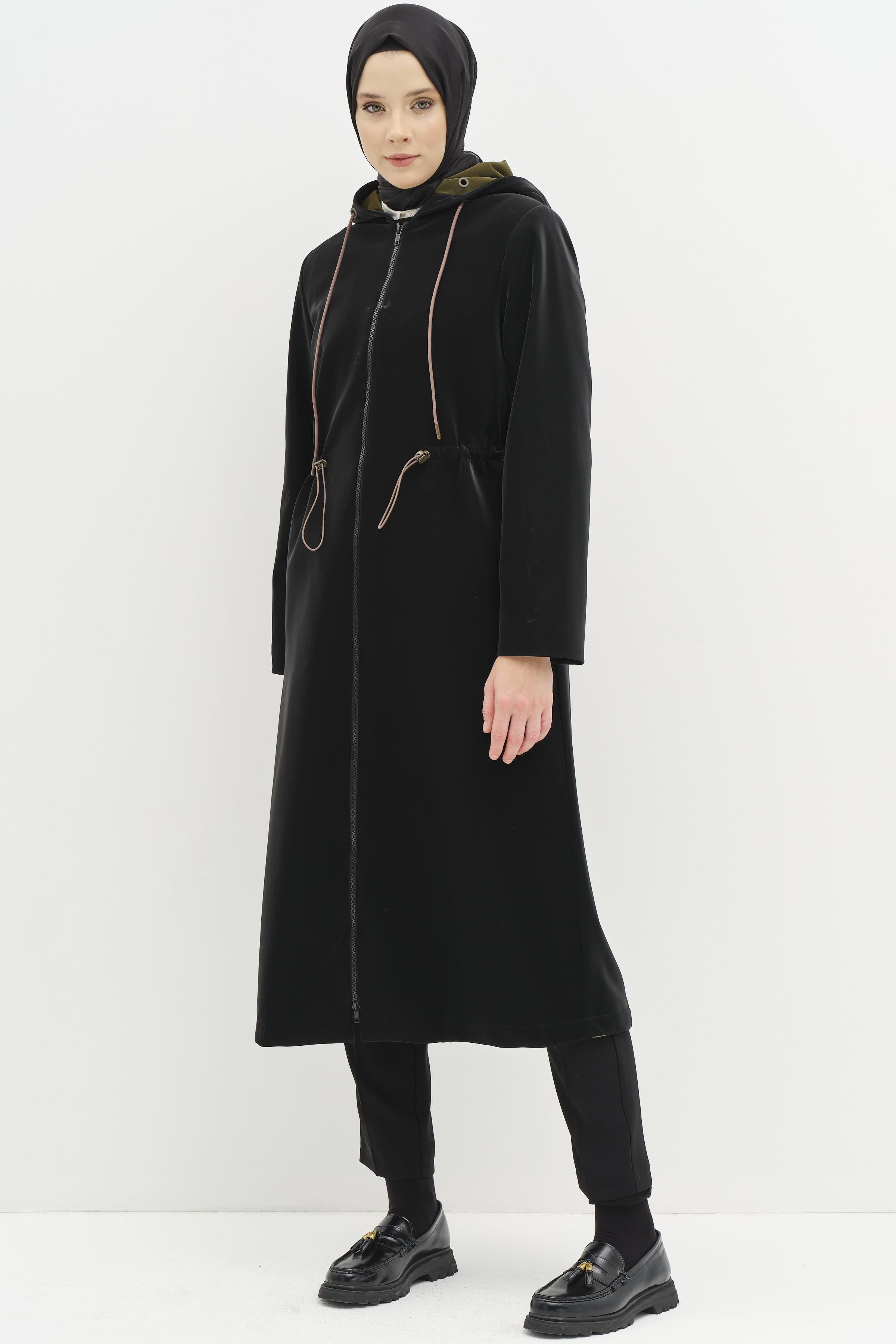 Garnili Bel Lastikli Yağmurluk - Siyah TUGBA