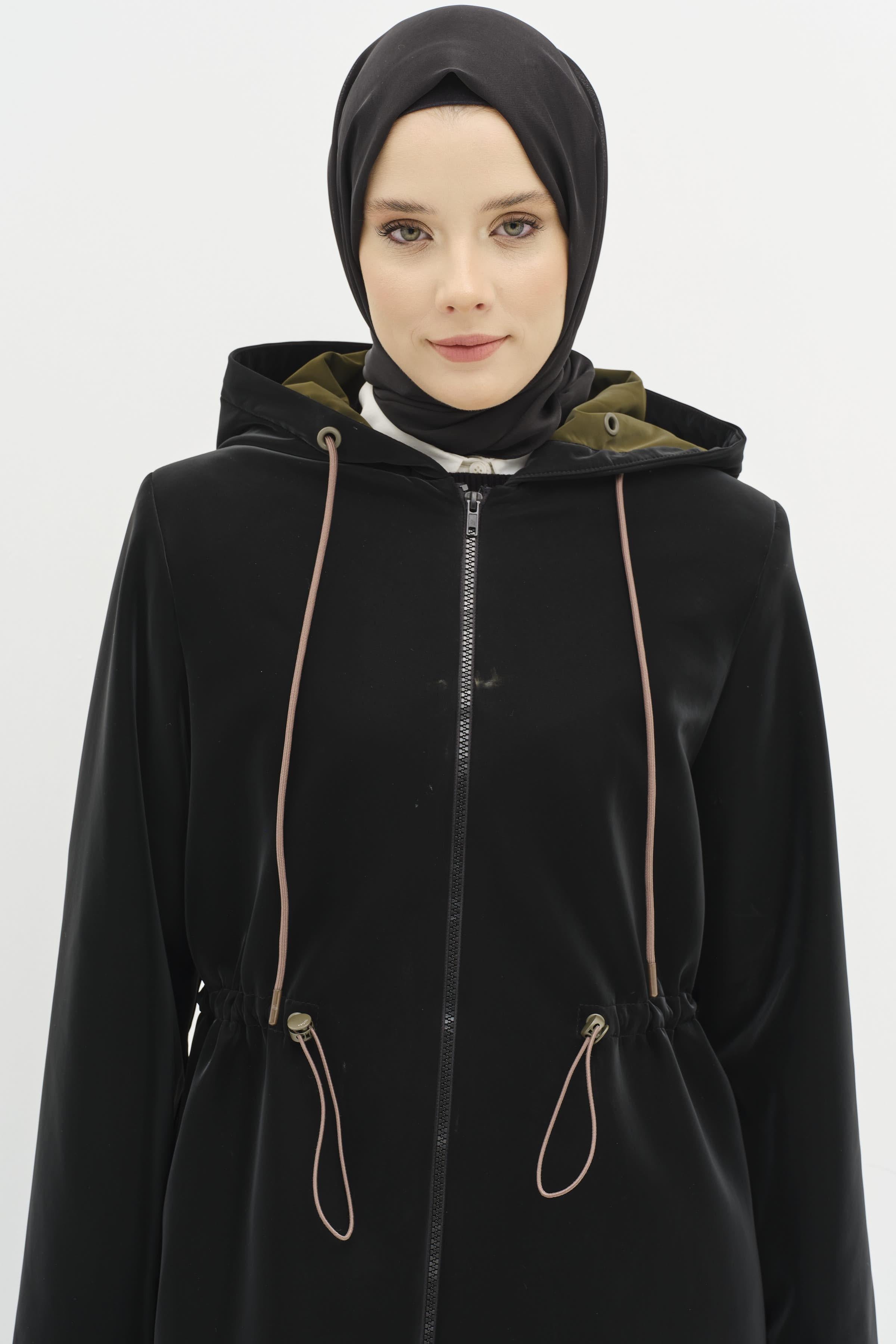 Garnili Bel Lastikli Yağmurluk - Siyah TUGBA